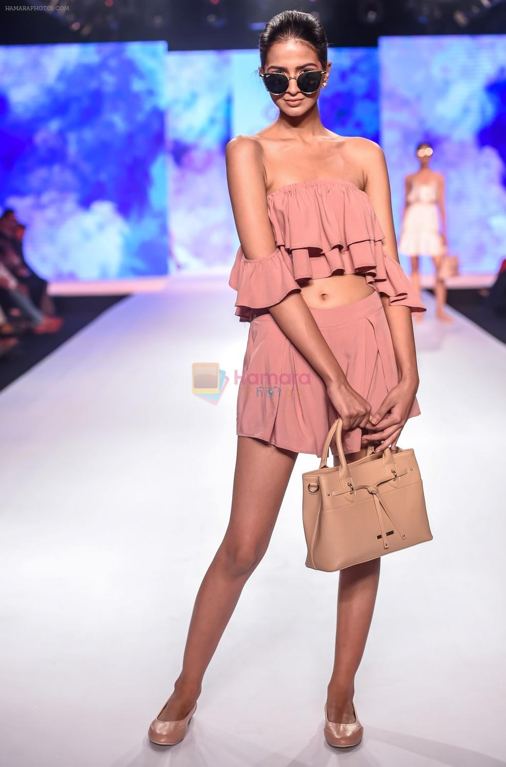 Model walk for Designer Tanushri Biyani(Ceriz) At Bombay Times Fashion ...