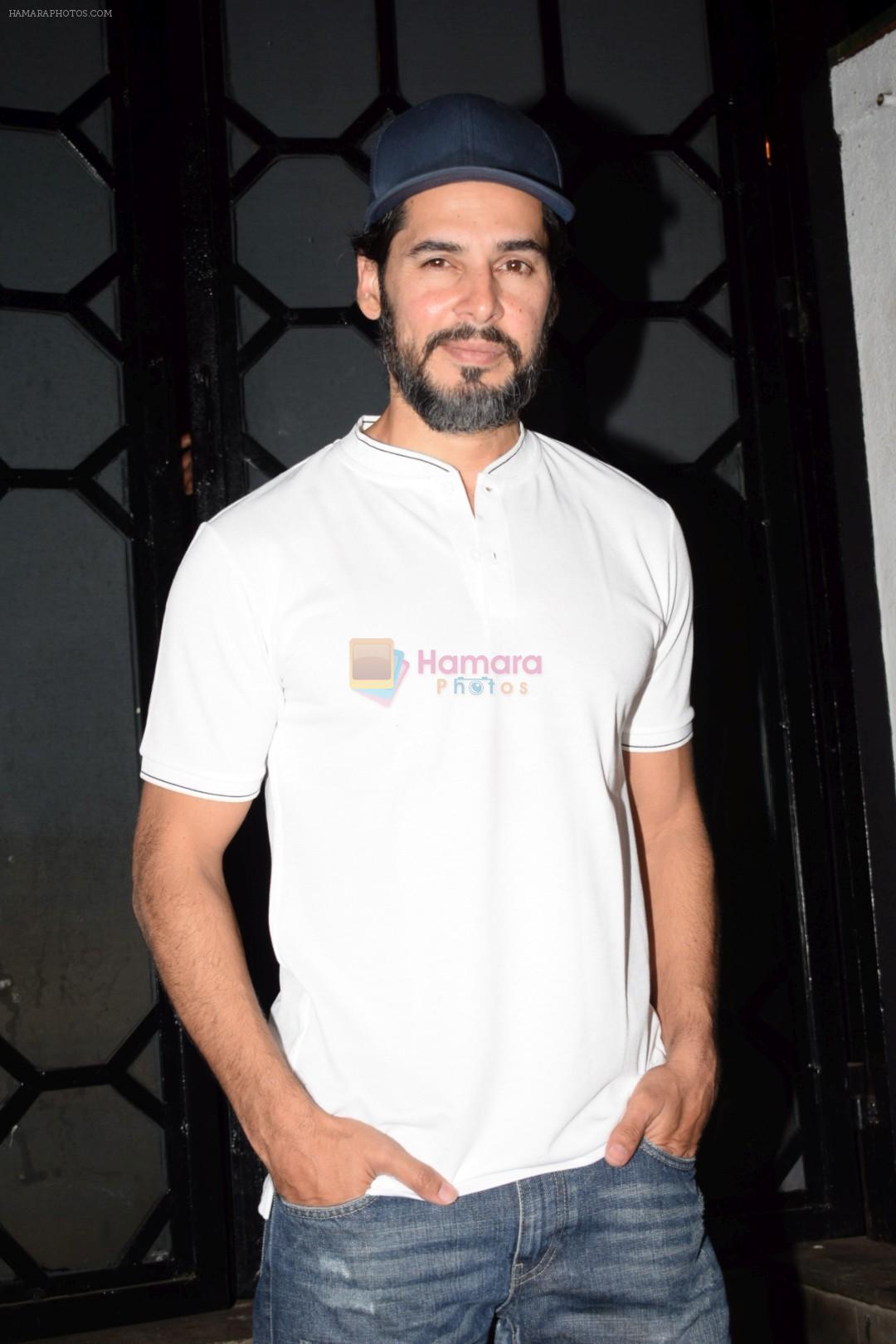 Dino Morea at Gourav Kapoor Birthday Party in Corner House on 12th April 2018