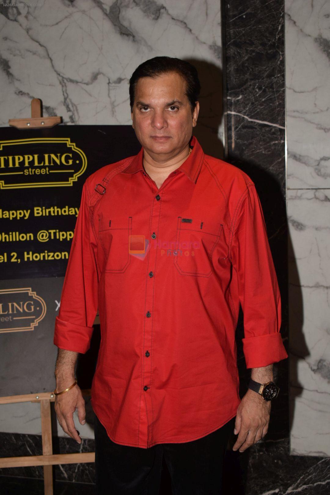 Lalit Pandit at Poonam dhillon birthday party in juhu on 18th April 2018