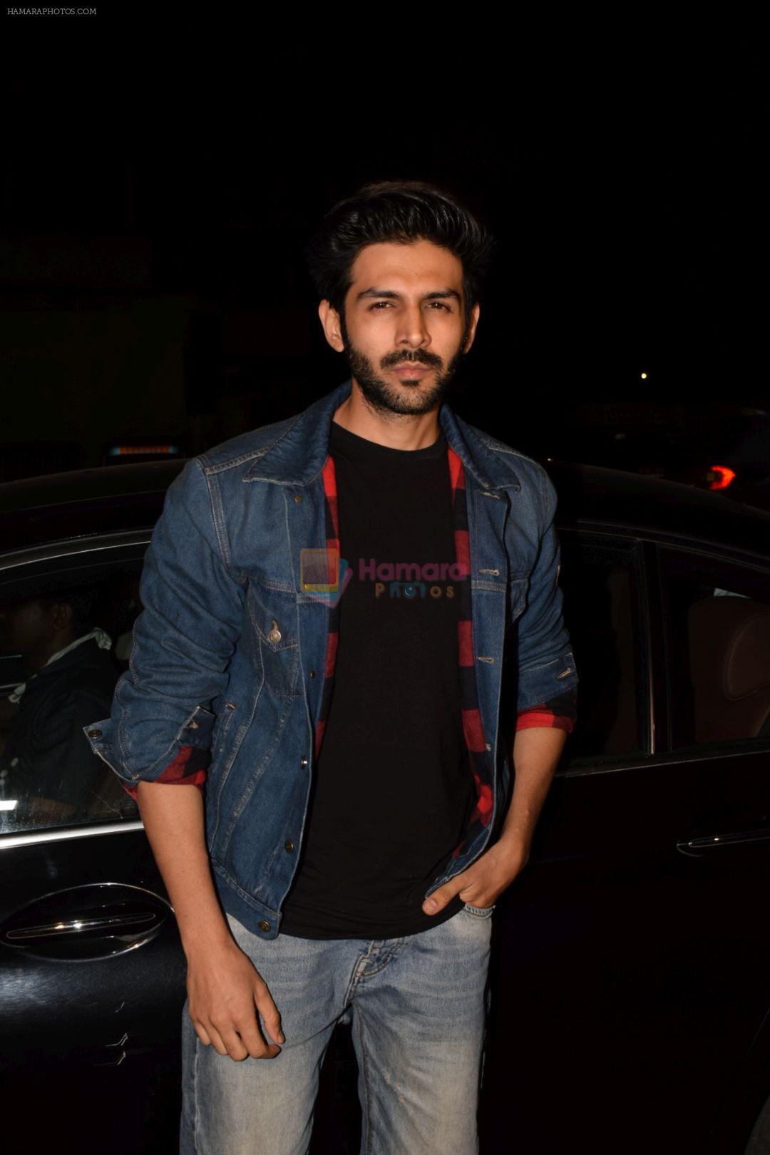 Kartik Aaryan snapped at Grandmama�s All Day Cafe on 28th April 2018