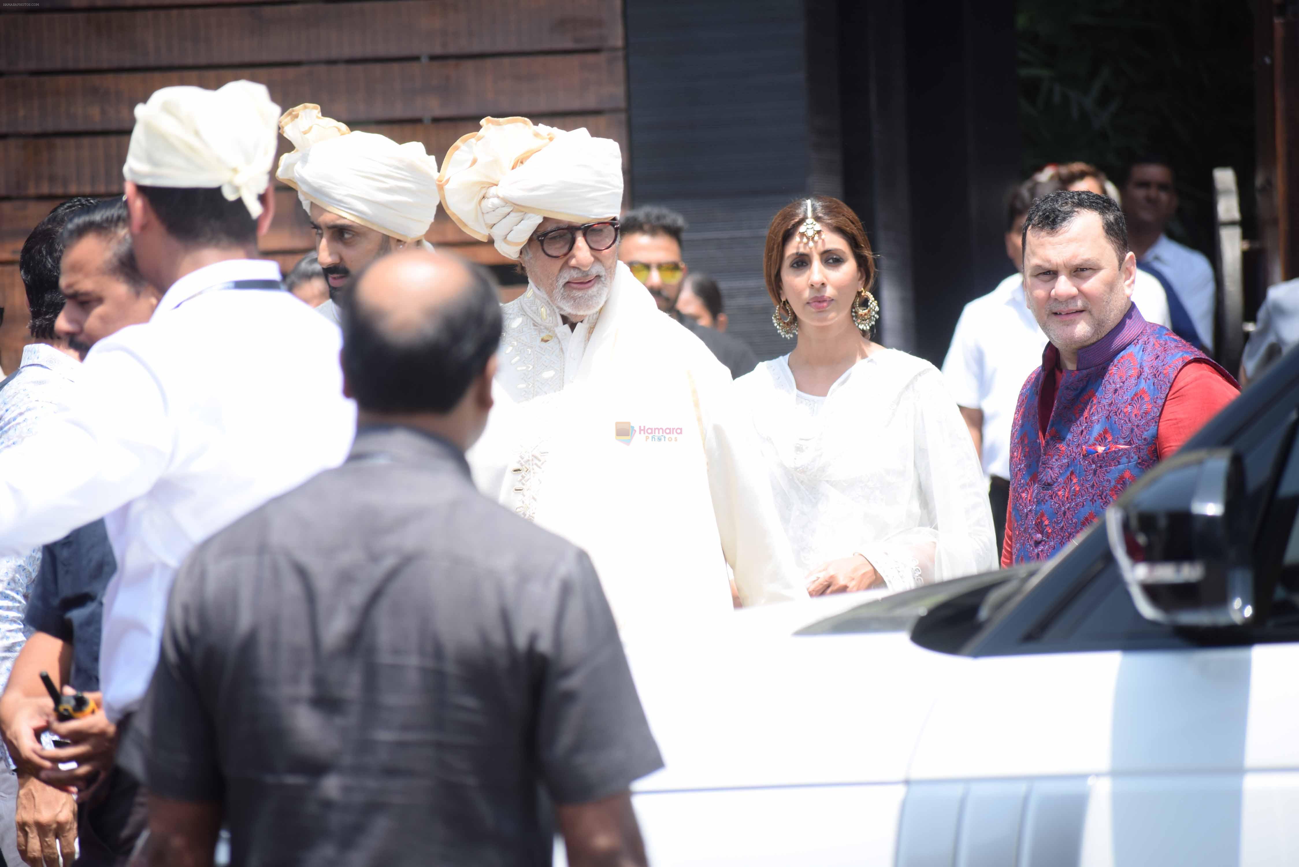 Amitabh Bachchan at Sonam Kapoor Anand Ahuja's wedding in rockdale bandra on 8th May 2018