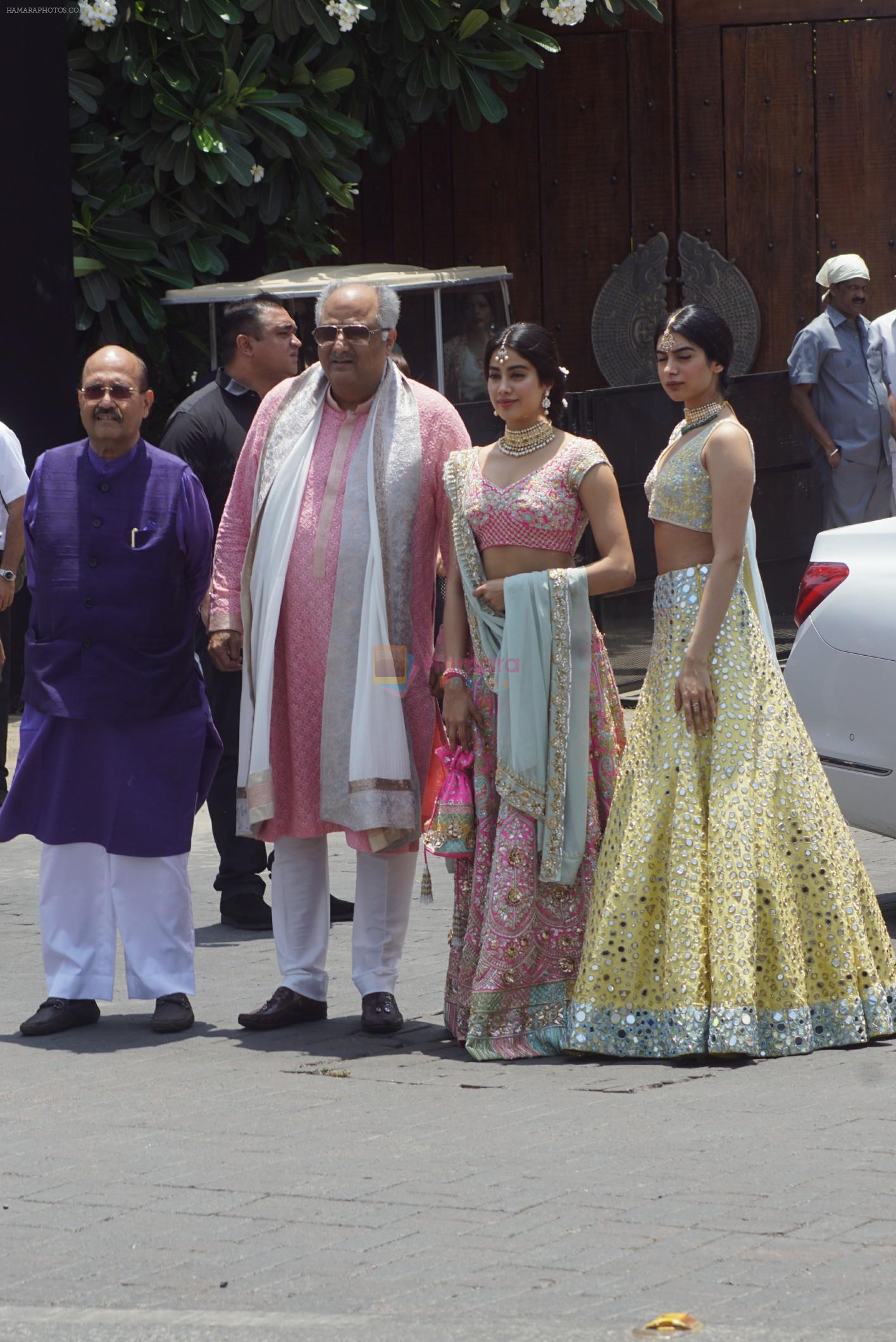 Janhvi Kapoor, Khushi Kapoor, Boney Kapoor at Sonam Kapoor Anand Ahuja's wedding in rockdale bandra on 8th May 2018