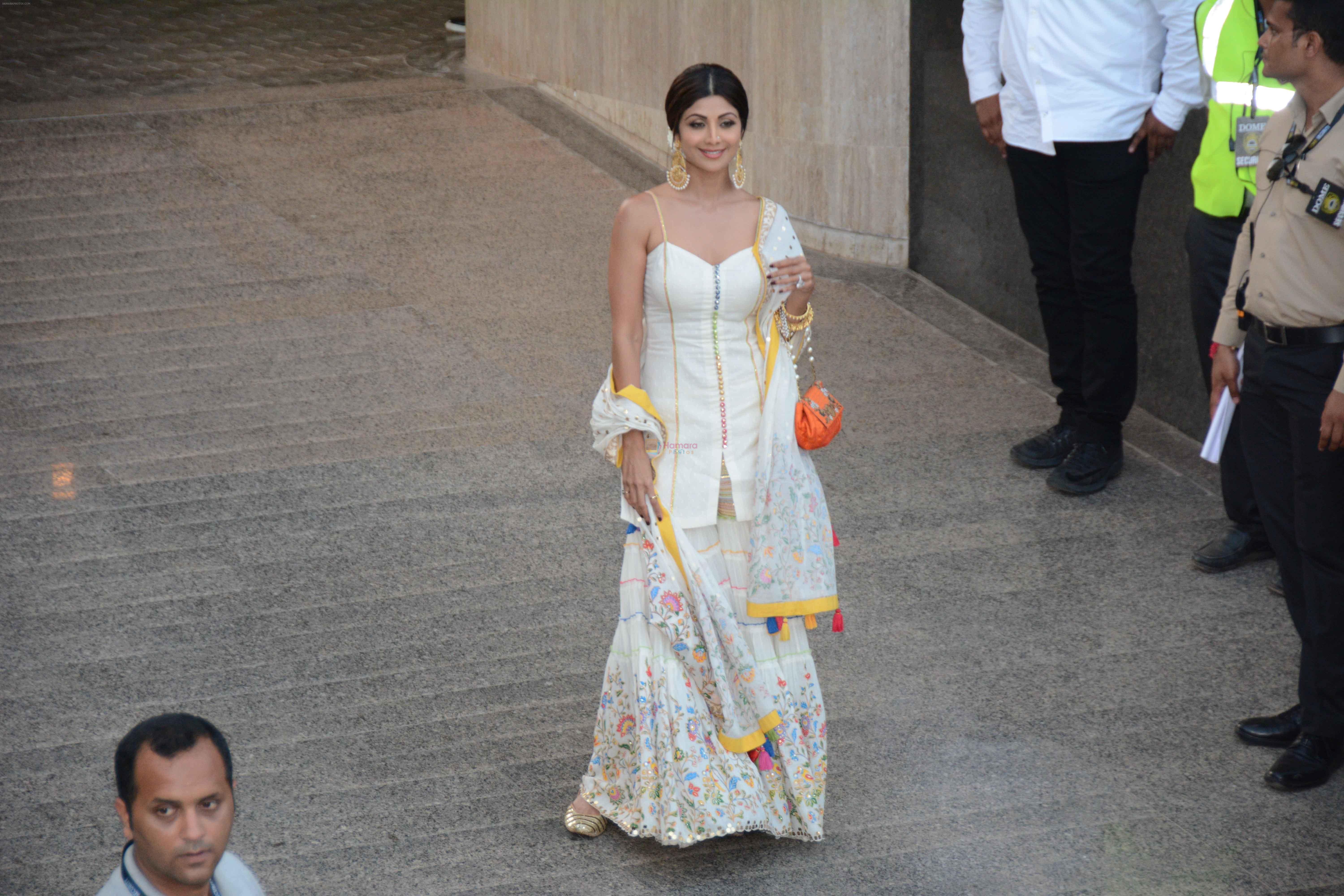 Shilpa Shetty at Sonam Kapoor's Sangeet n Mehndi at bkc in mumbai on 7th May 2018