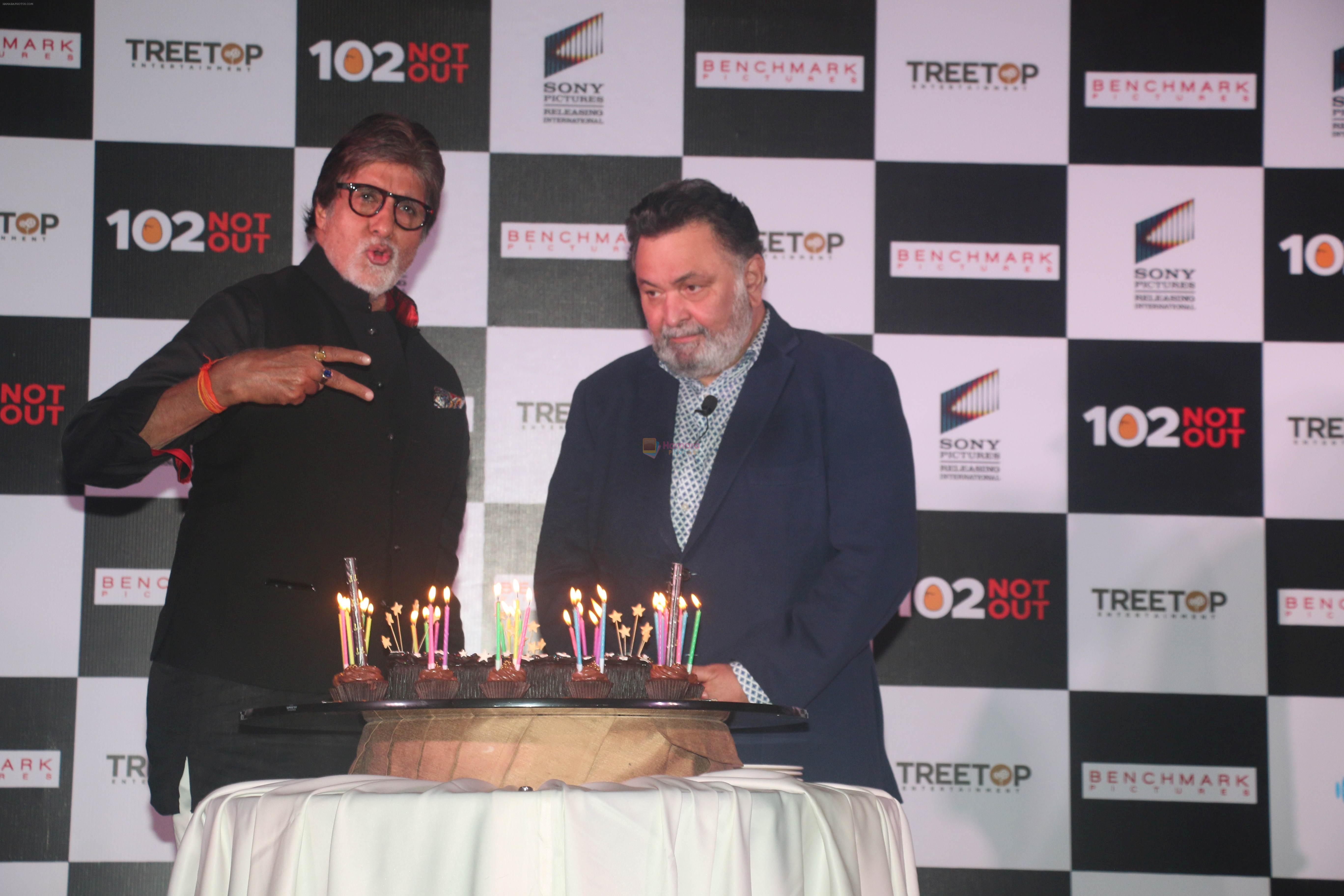 Amitabh Bachchan, Rishi Kapoor at the Success press conference of film 102 not out in jw marriott in juhu, mumbai on 1oth May 2018