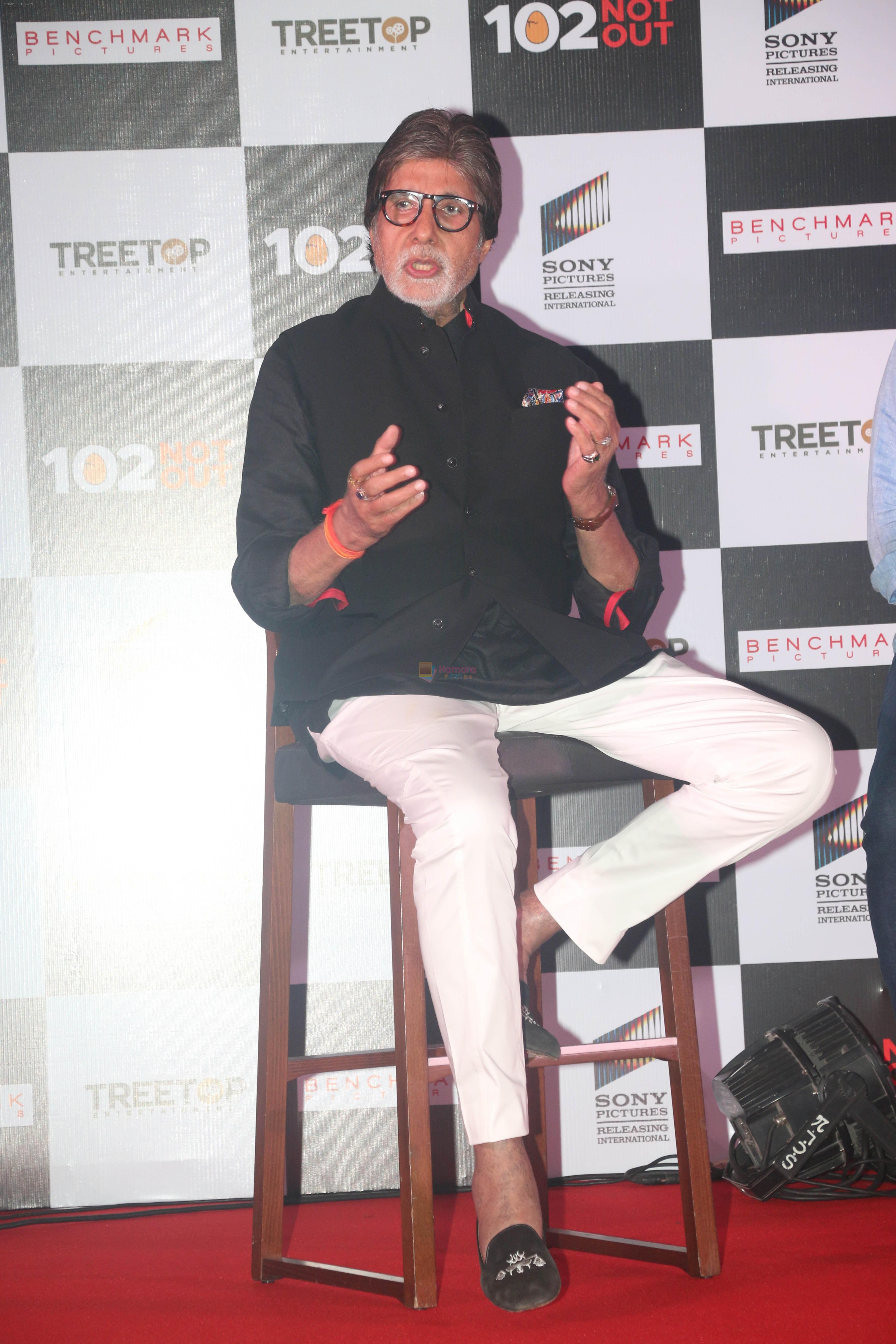 Amitabh Bachchan at the Success press conference of film 102 not out in jw marriott in juhu, mumbai on 1oth May 2018