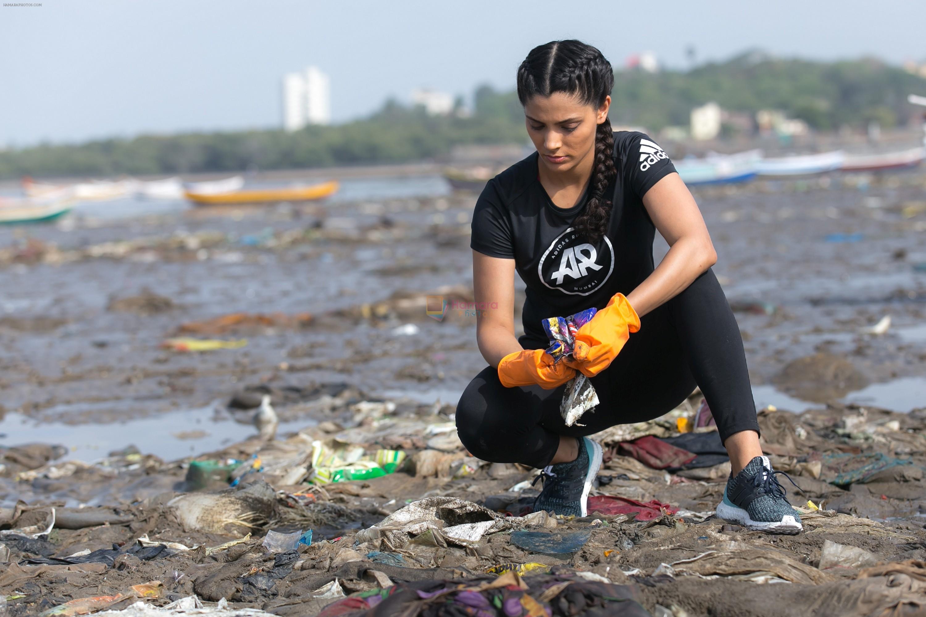Saiyami Kher at the adidas beach clean up in versova jetty