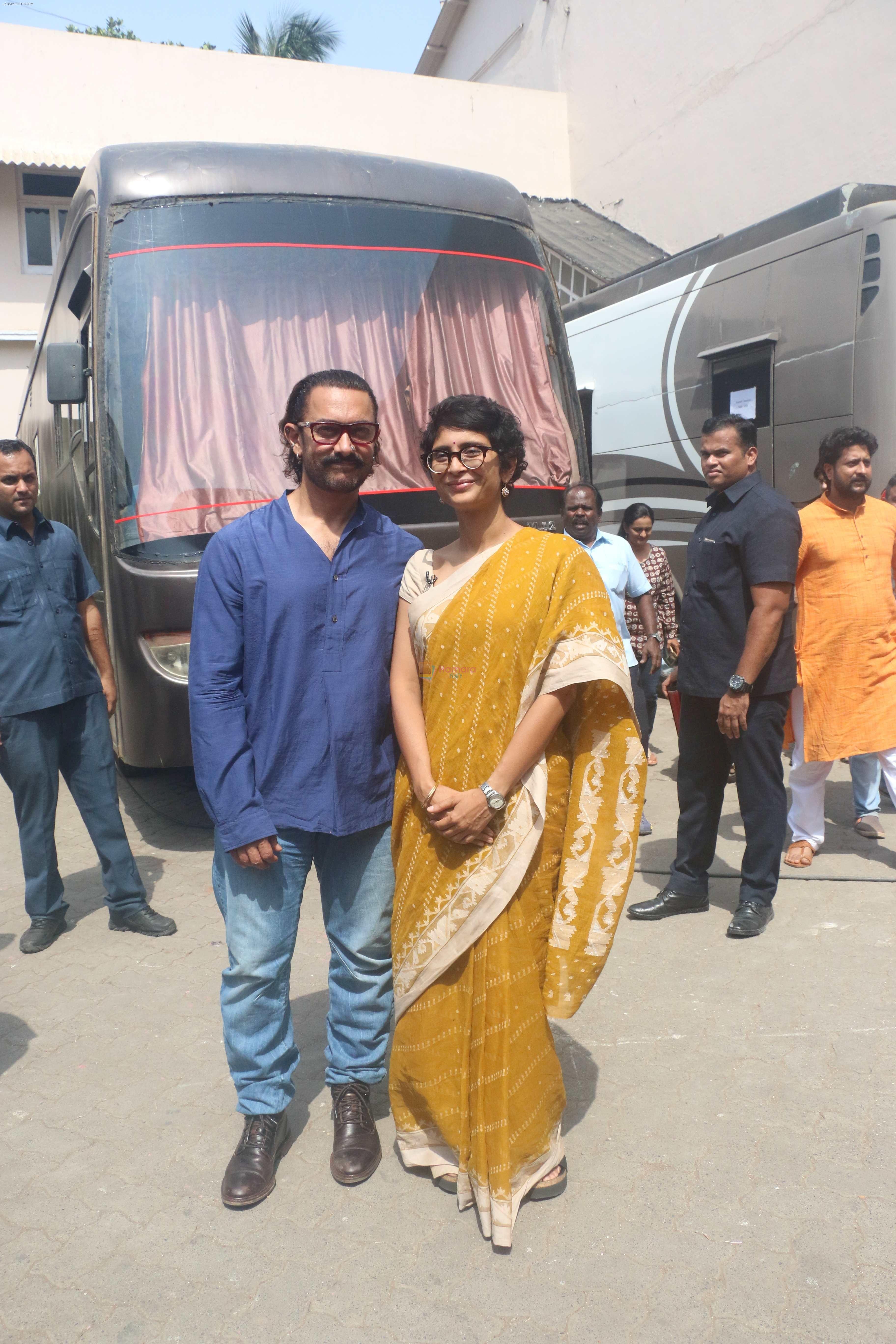 Aamir Khan, Kiran Rao spotted at Mehboob Studio in bandra on 24th May 2018