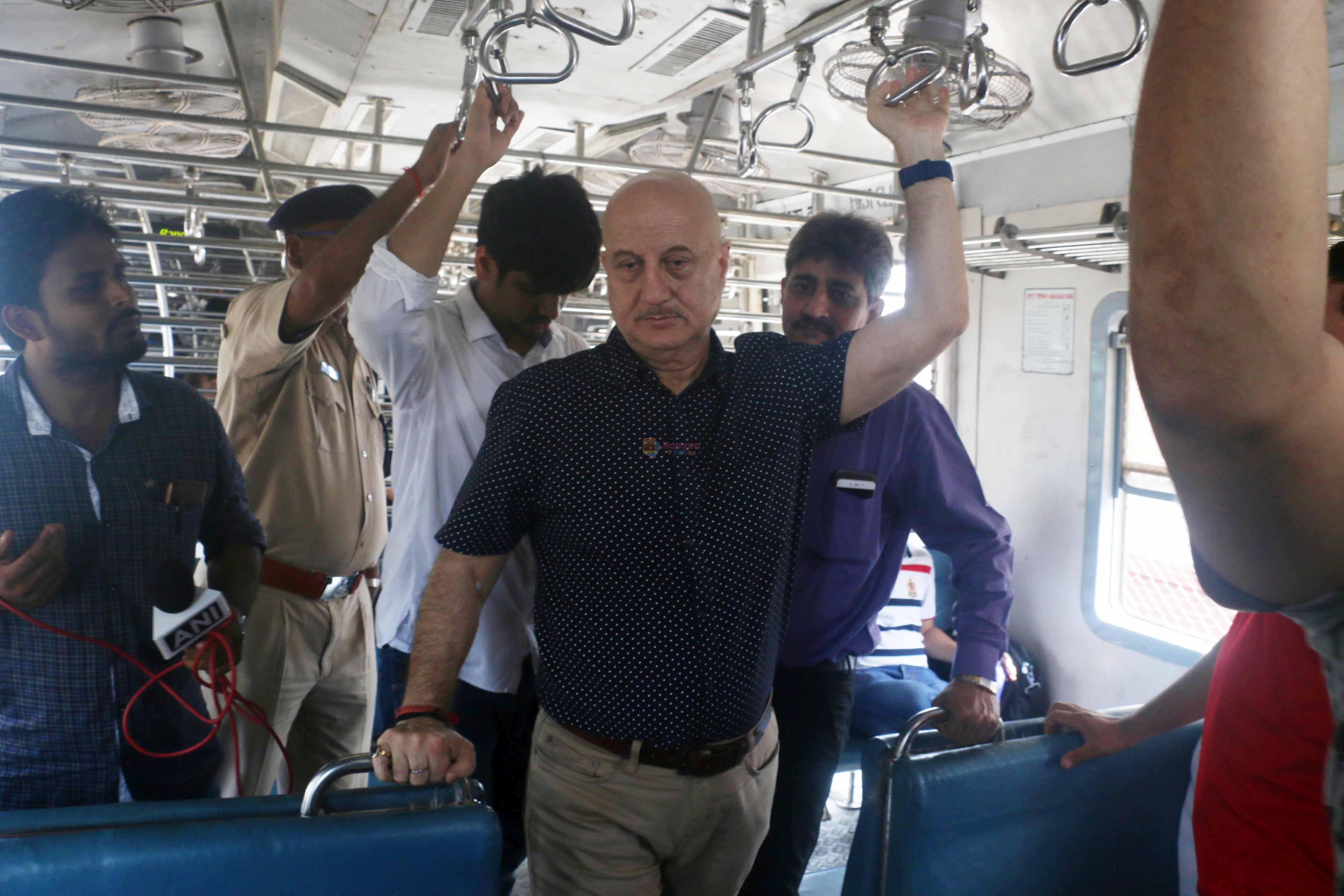 Anupam Kher travelled from CSMT to Bandra by harbour local as he completed 37 years in Mumbai on 2nd June 2018