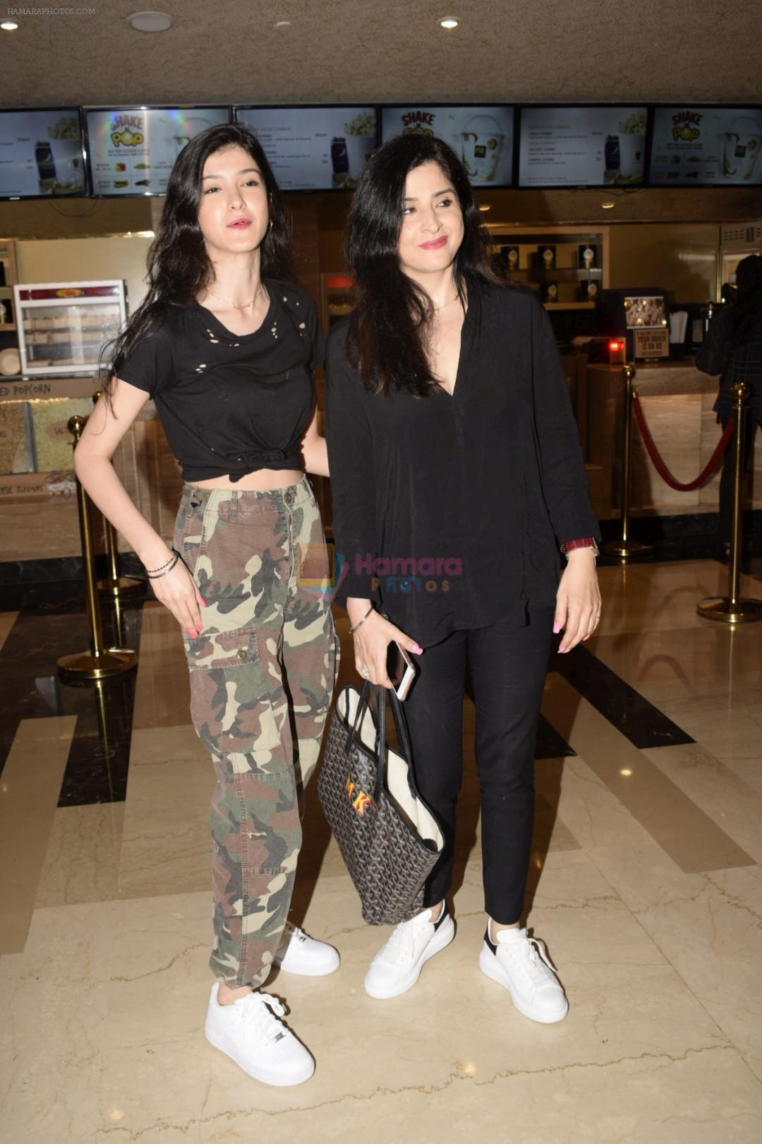 Maheep Kapoor at the Screening of Jurassic world in PVR icon Andheri on 6th June 2018