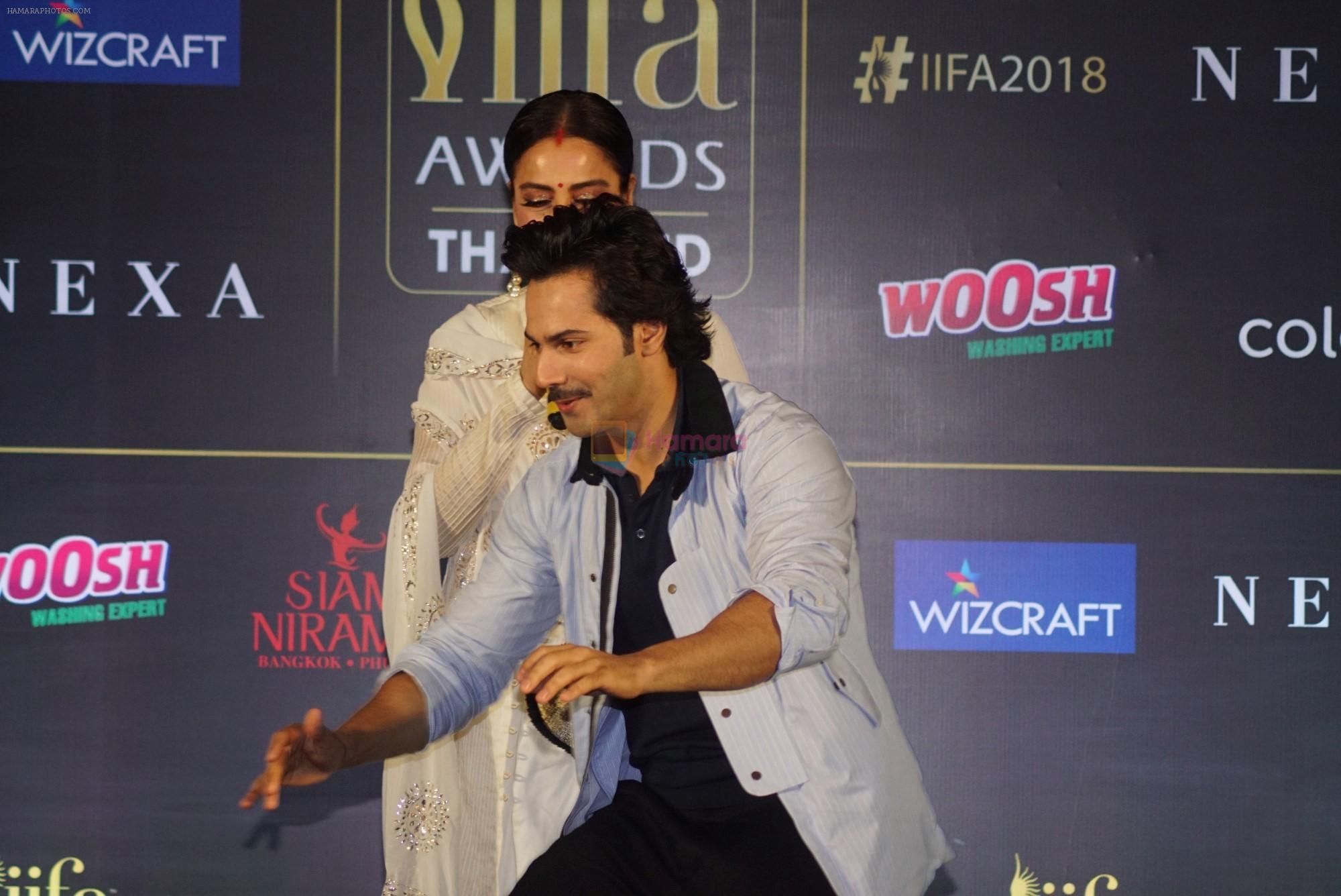 Rekha, Varun Dhawan at IIFA press conference in jw marriott juhu on 12th June 2018