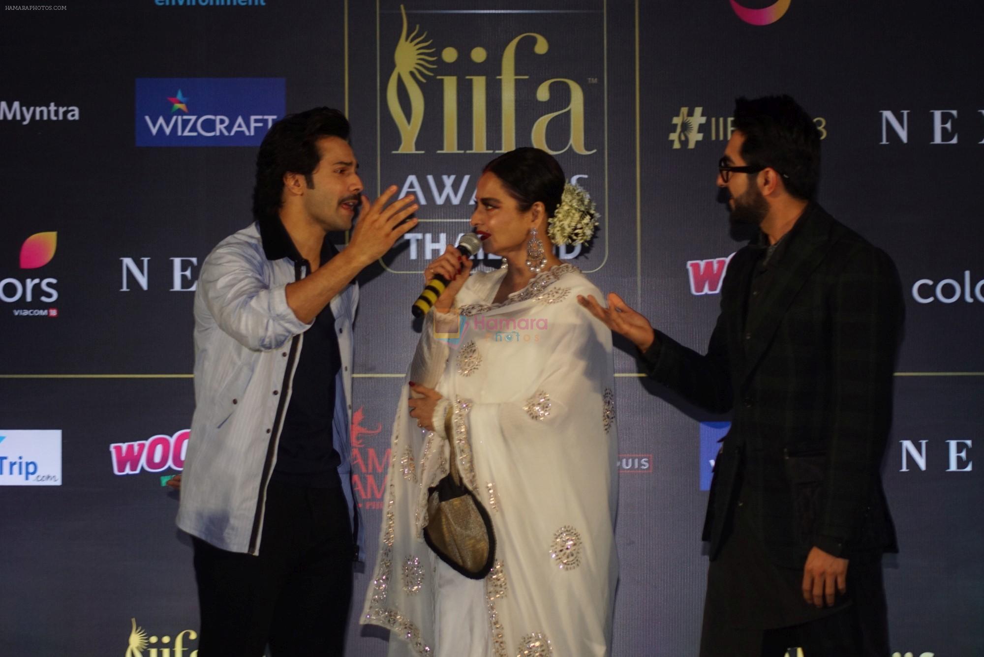 Rekha, Varun Dhawan, Ayushmann Khurrana at IIFA press conference in jw marriott juhu on 12th June 2018