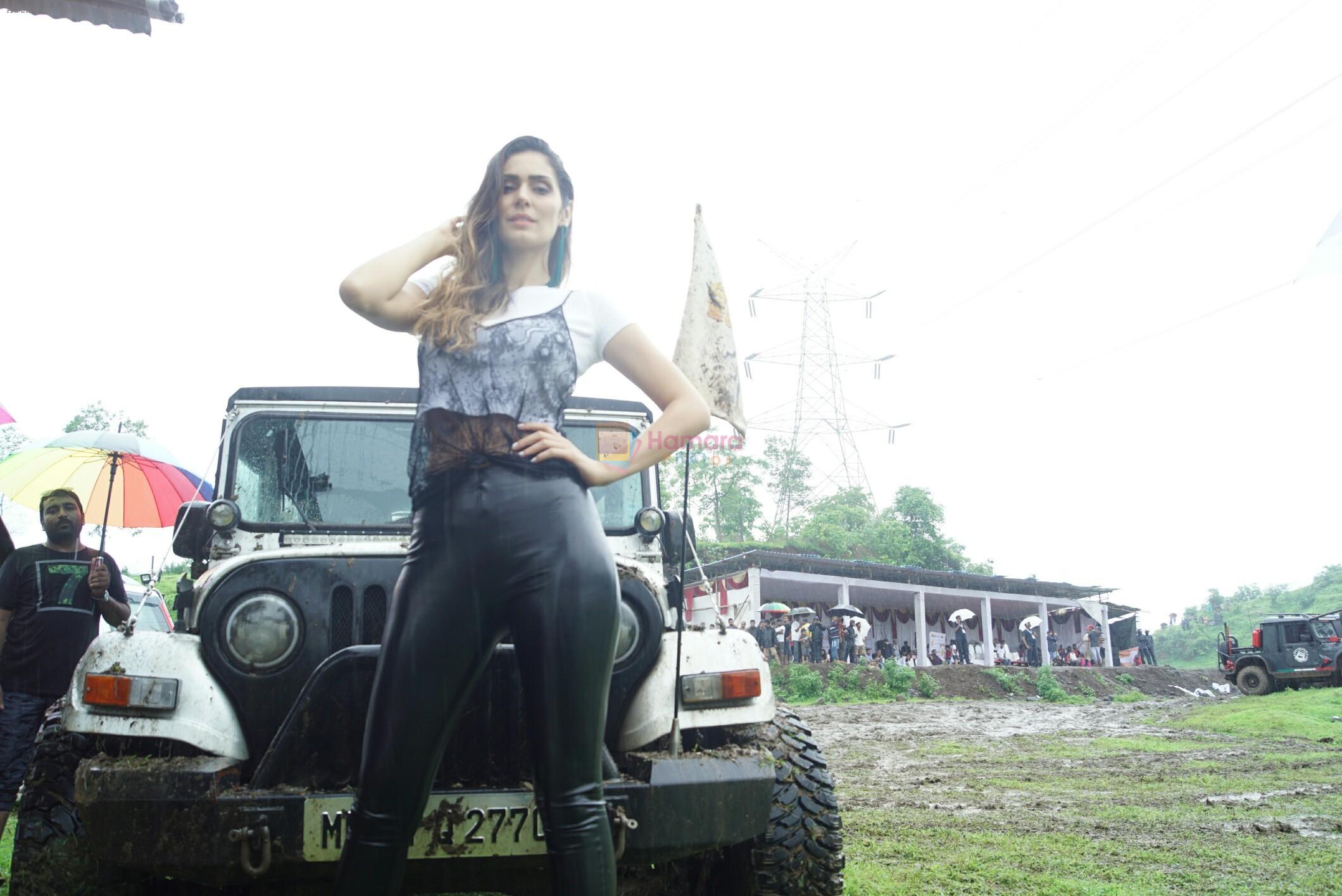 Bruna Abdullah at India's 1st off Roading Rally Mud Skull Adventure on 10th July 2018