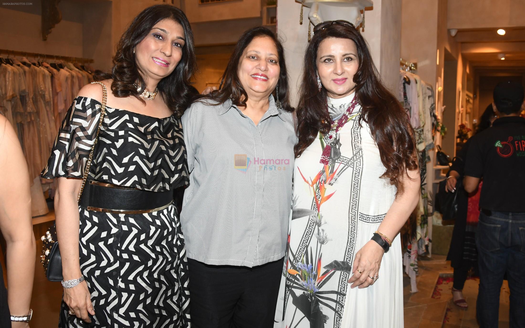 Dr. Reshma Pai with Meenal Bajaj and Poonam Dhillon at The Launch Of New Brand & Designer Store SOLTEE on 21st July 2018
