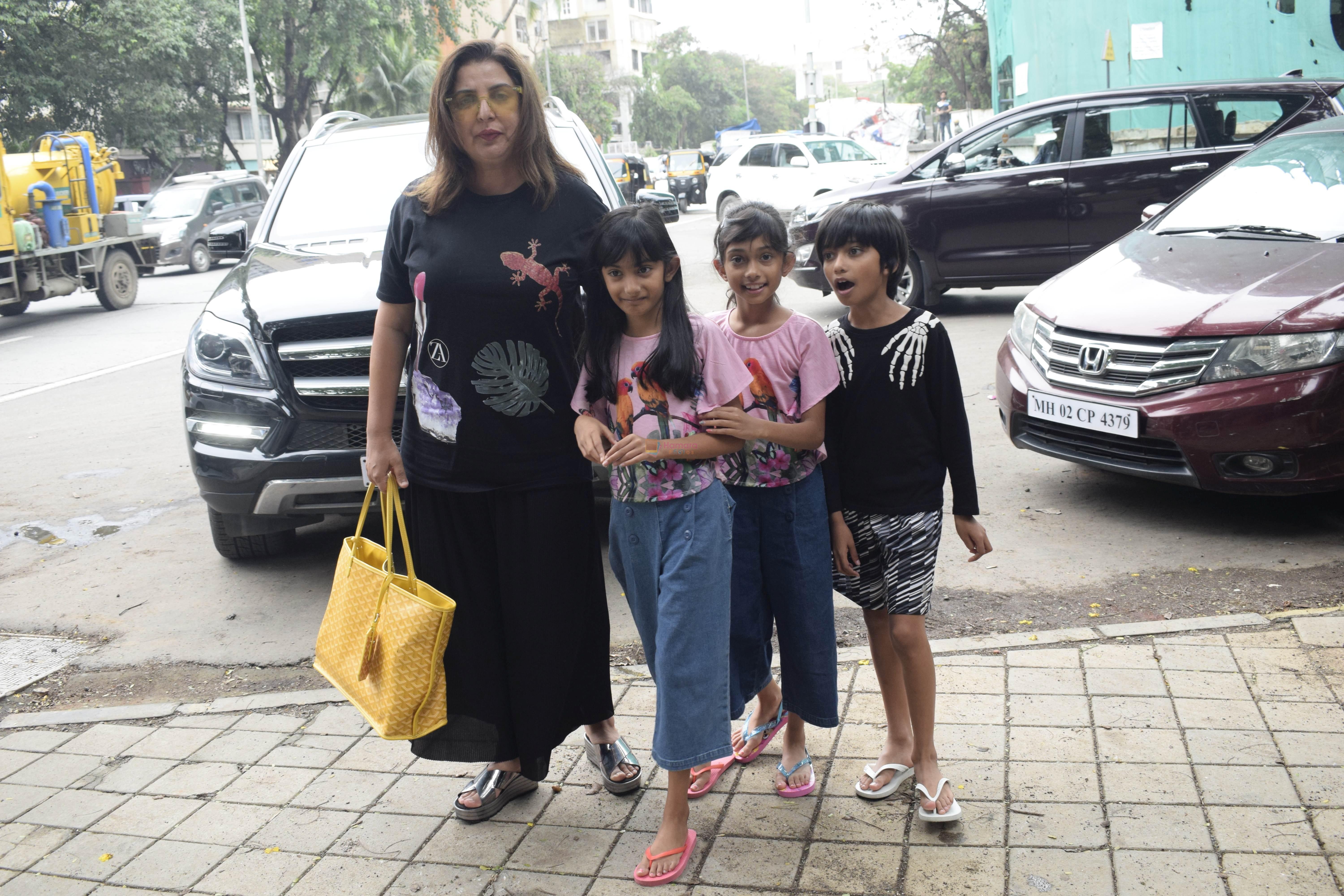 Farah Khan spotted at Kromakay salon in juhu on 24th July 2018