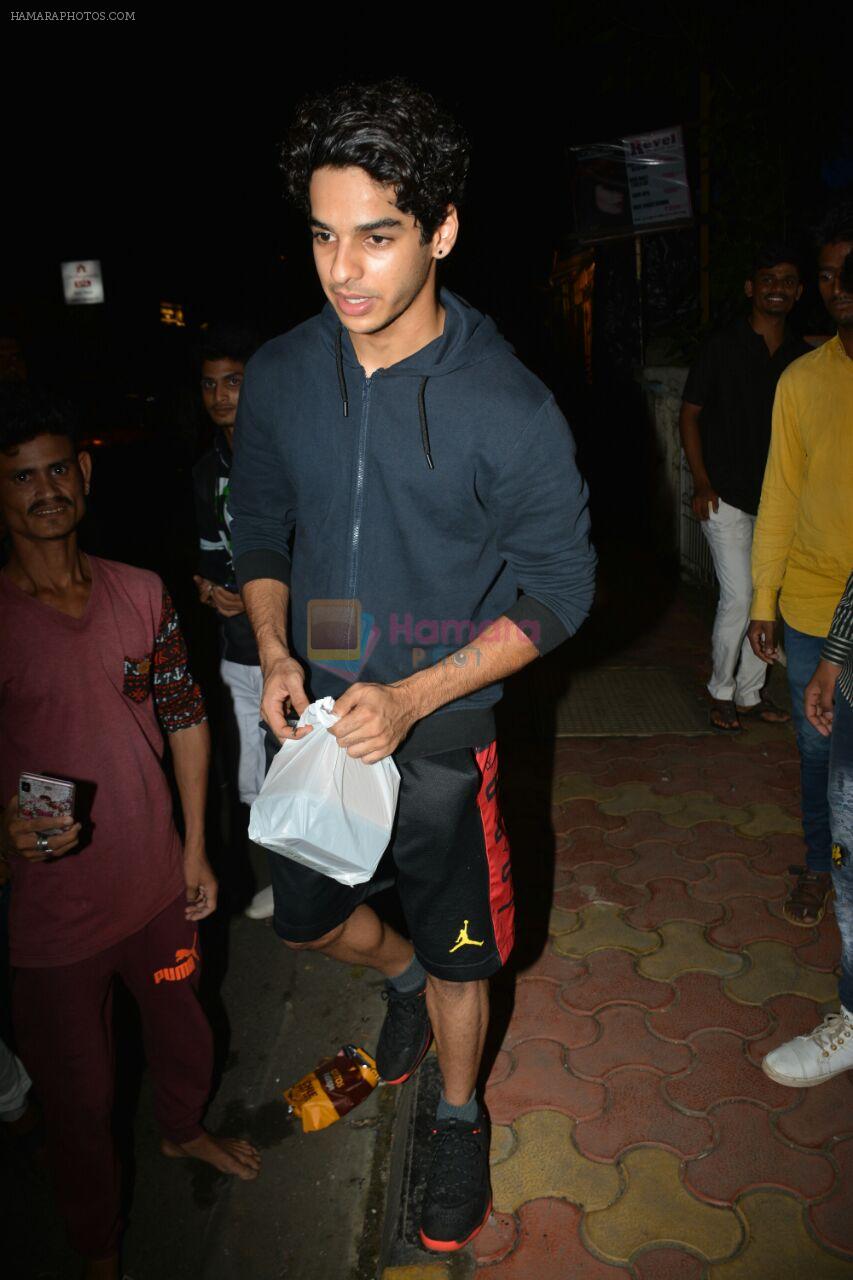Ishaan Khattar Spotted At Farmers Cafe In Bandra on 29th July 2018