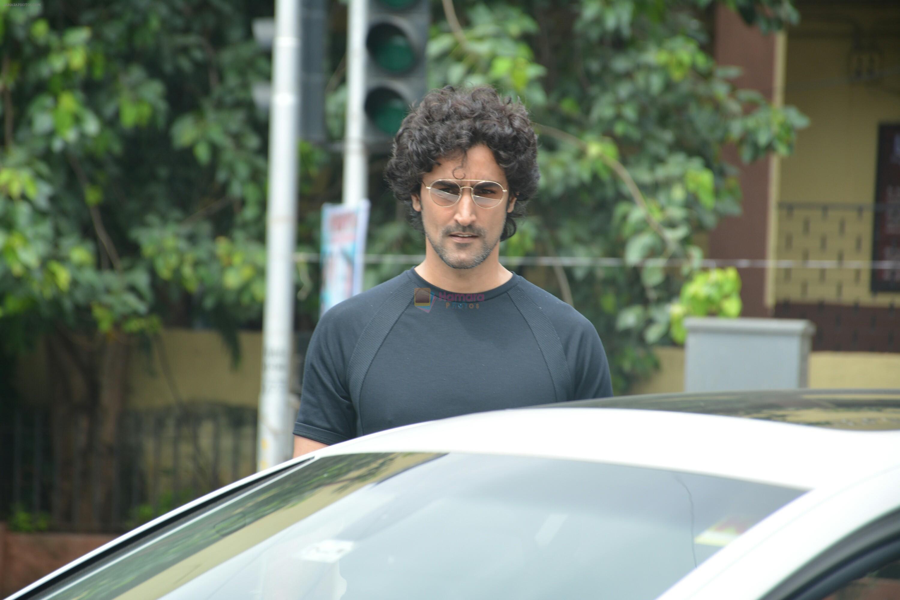 Kunal Kapoor & Wife Spotted At Bastian Bandra on 30th July 2018
