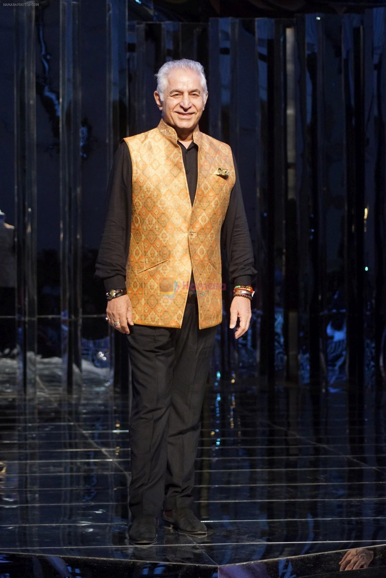 Dalip Tahil at Red Carpet for Manish Malhotra new collection Haute Couture on 1st Aug 2018