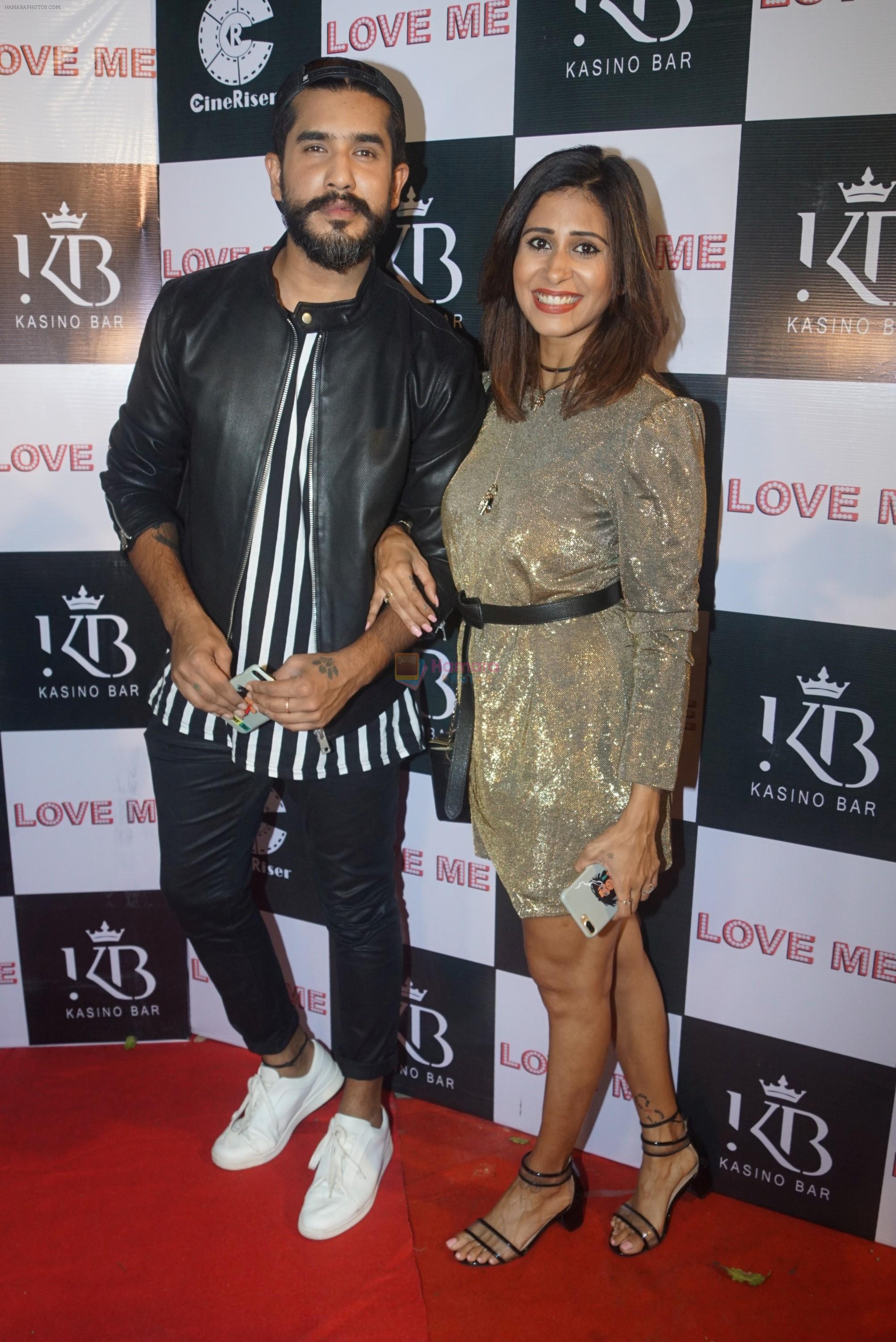 Kishwar Merchant, Suyyash Rai at the launch of Kasino Bar and Launch of Meet Bros song Love Me on 6th Aug 2018