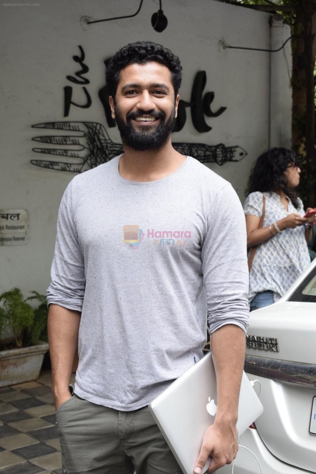 Vicky Kaushal Spotted At Fable Juhu on 6th Aug 2018