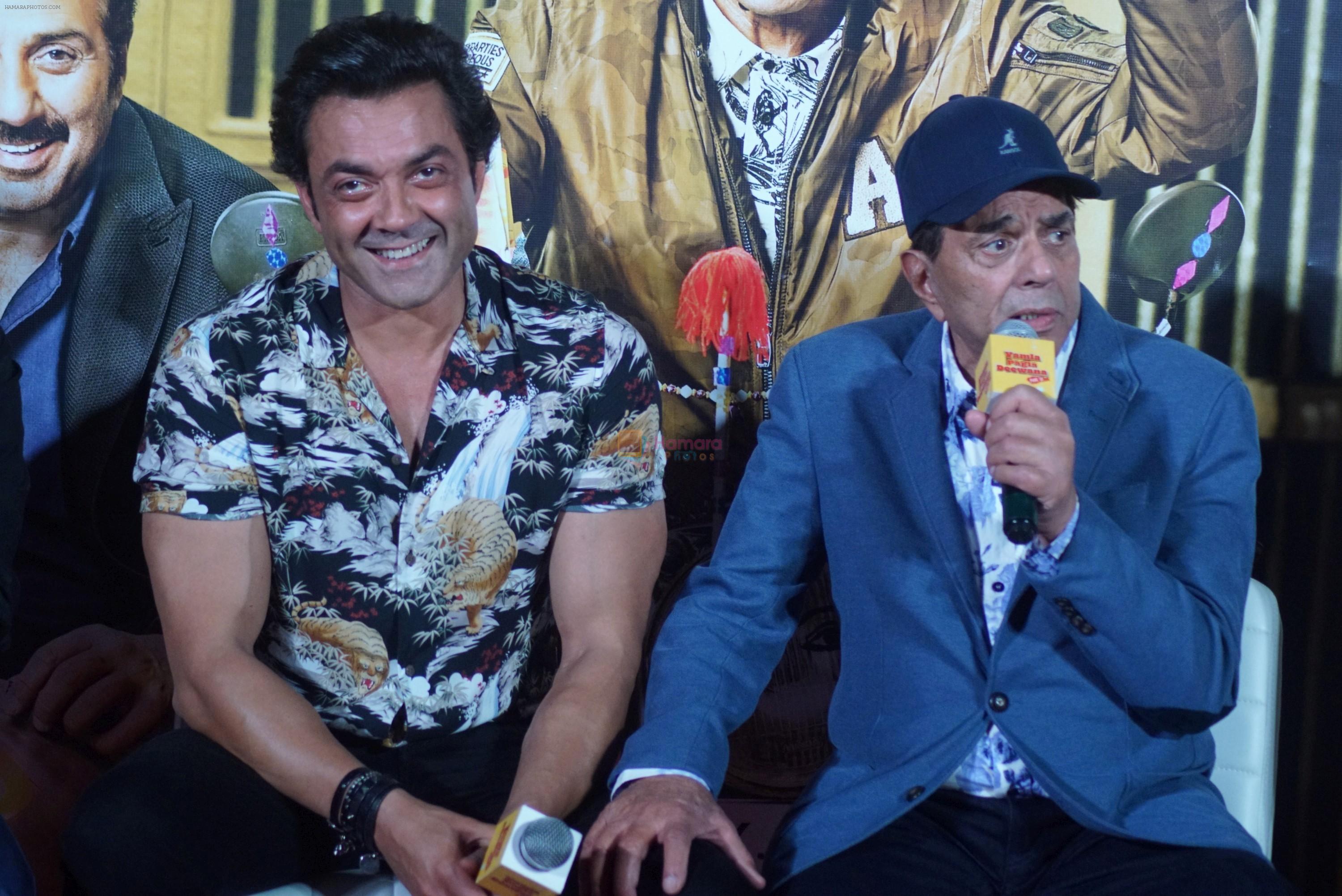 Bobby Deol, Dharmendra at the Trailer Launch Of Hindi Film Yamla Pagla Deewana Yamla Pagla Deewana Phir Se on 9th Aug 2018