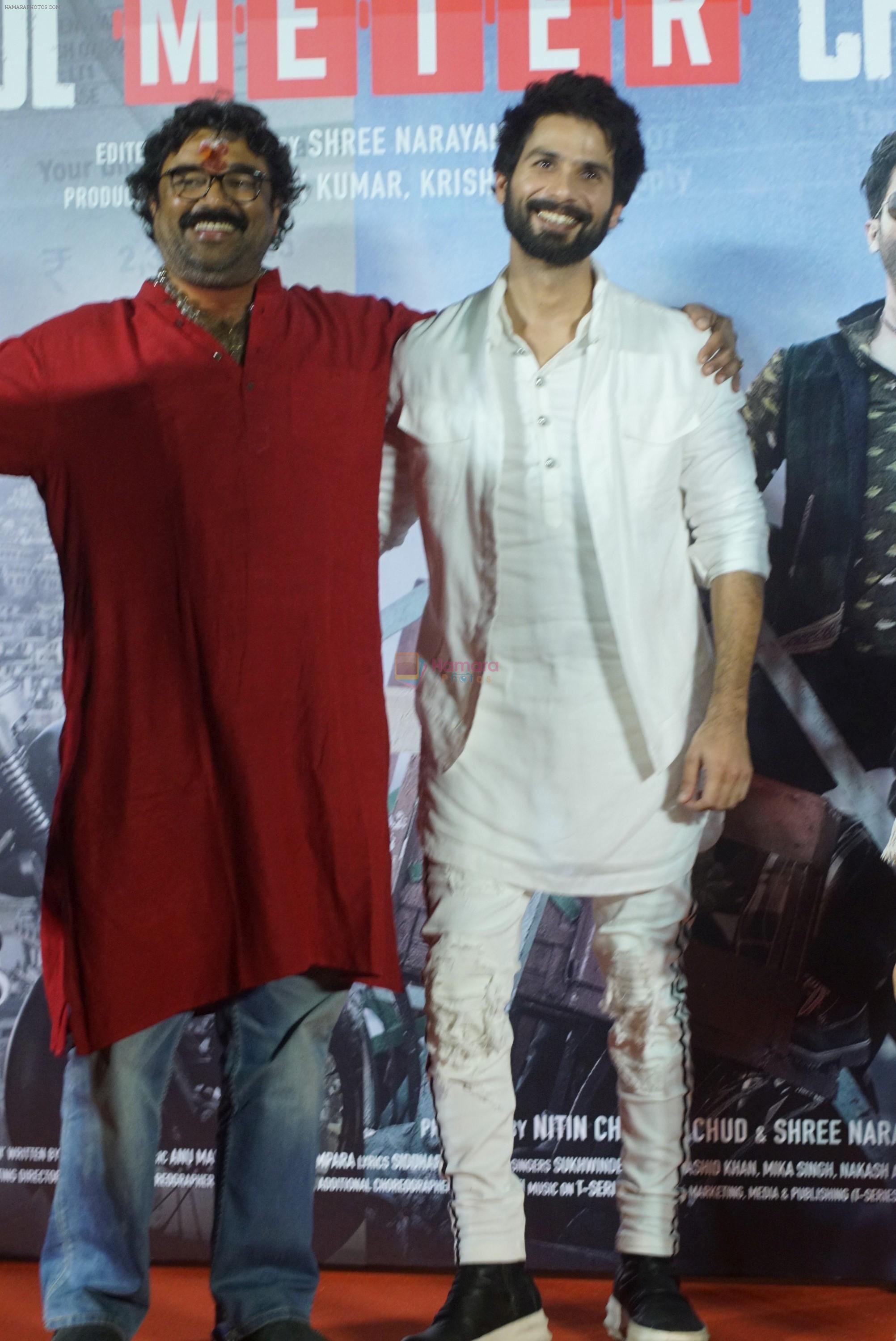 Shahid Kapoor, Shree Narayan Singh at the trailer launch of film Batti Gul Meter Chalu on 10th Aug 2018
