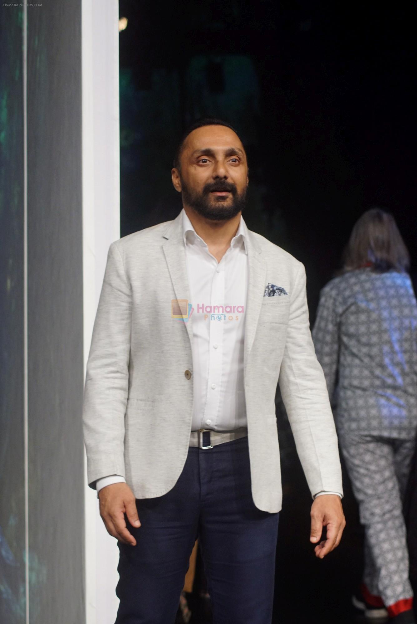 Rahul Bose at PLANETPOSITIVE TENCEL by RAJESH PRATAP SINGH at Lakme Fashion Week on 23rd Aug 2018