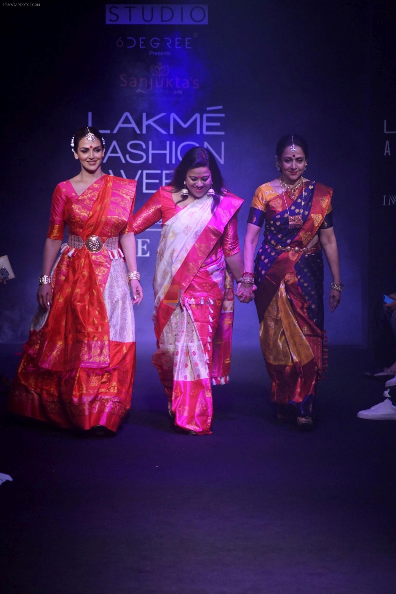 Esha Deol, Hema Malini walk the ramp for 6 degree studio Show at lakme fashion week on 27th Aug 2018