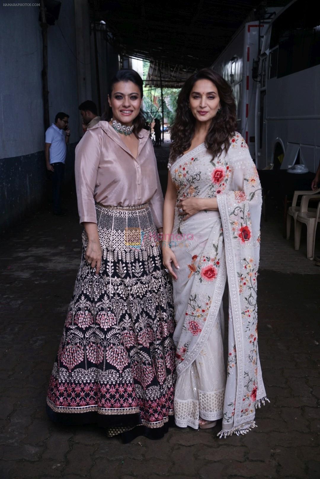 Madhuri Dixit, Kajol On The Sets Of Colors Show Dance Deewane In Filmcity Goregaon on 30th Aug 2018