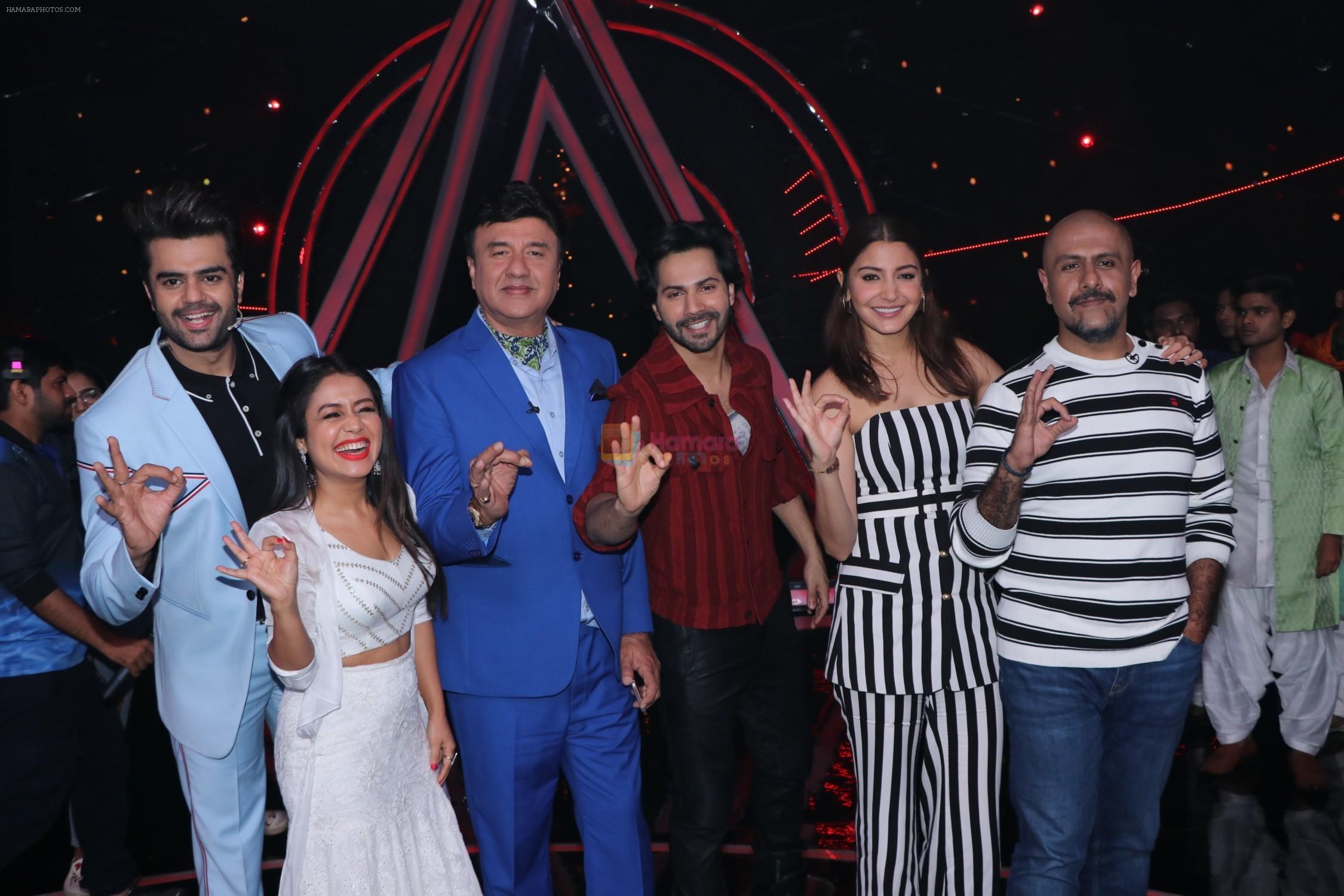 Varun Dhawan, Anushka Sharma, Manish Paul, Sonu Kakkar, Anu Malik, Vishal Dadlani on the sets of Indian Idol in Yashraj Studio, Andheri on 4th Sept 2018