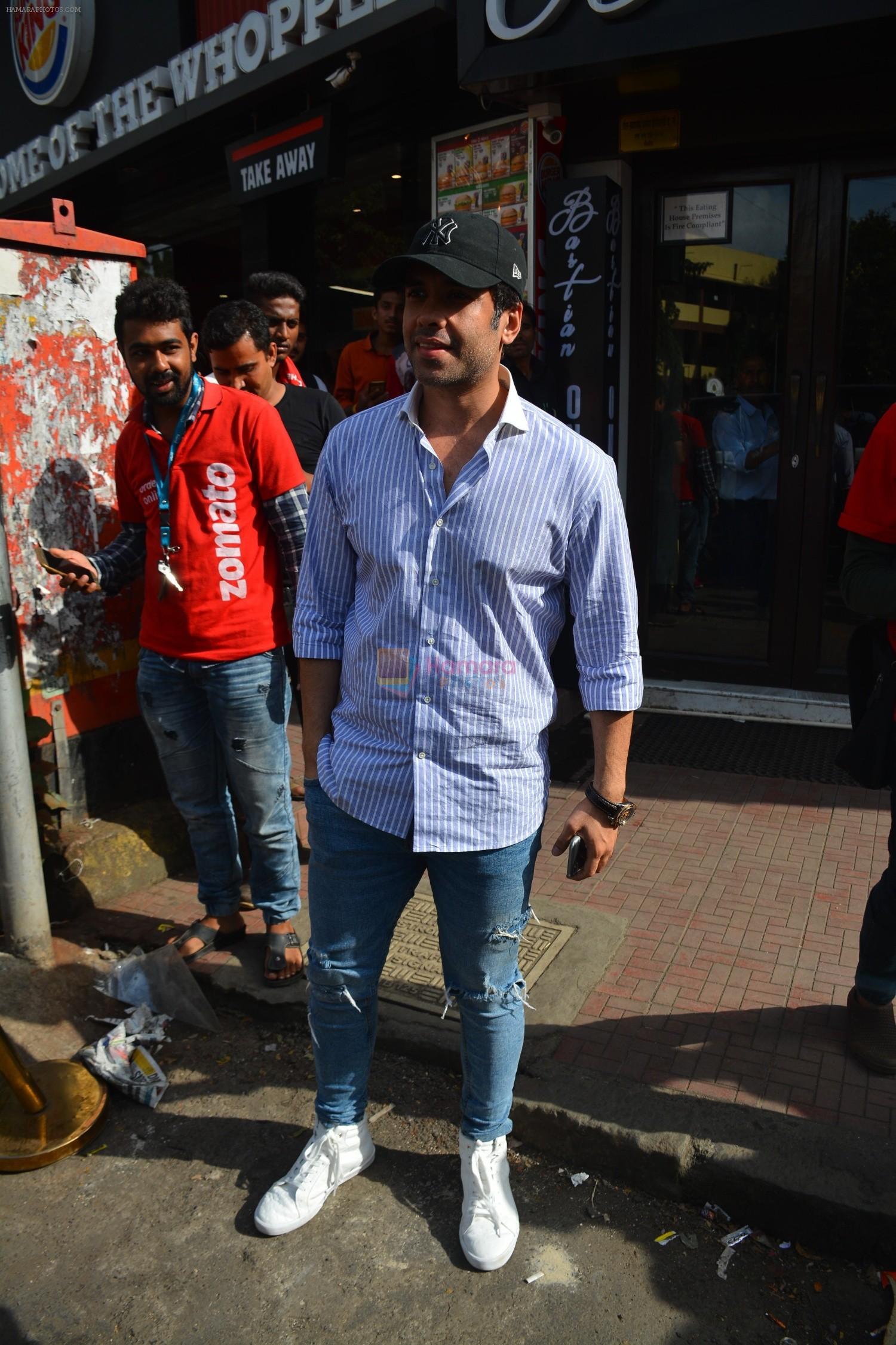 Tusshar Kapoor spotted at Bastian Bandra on 8th Sept 2018