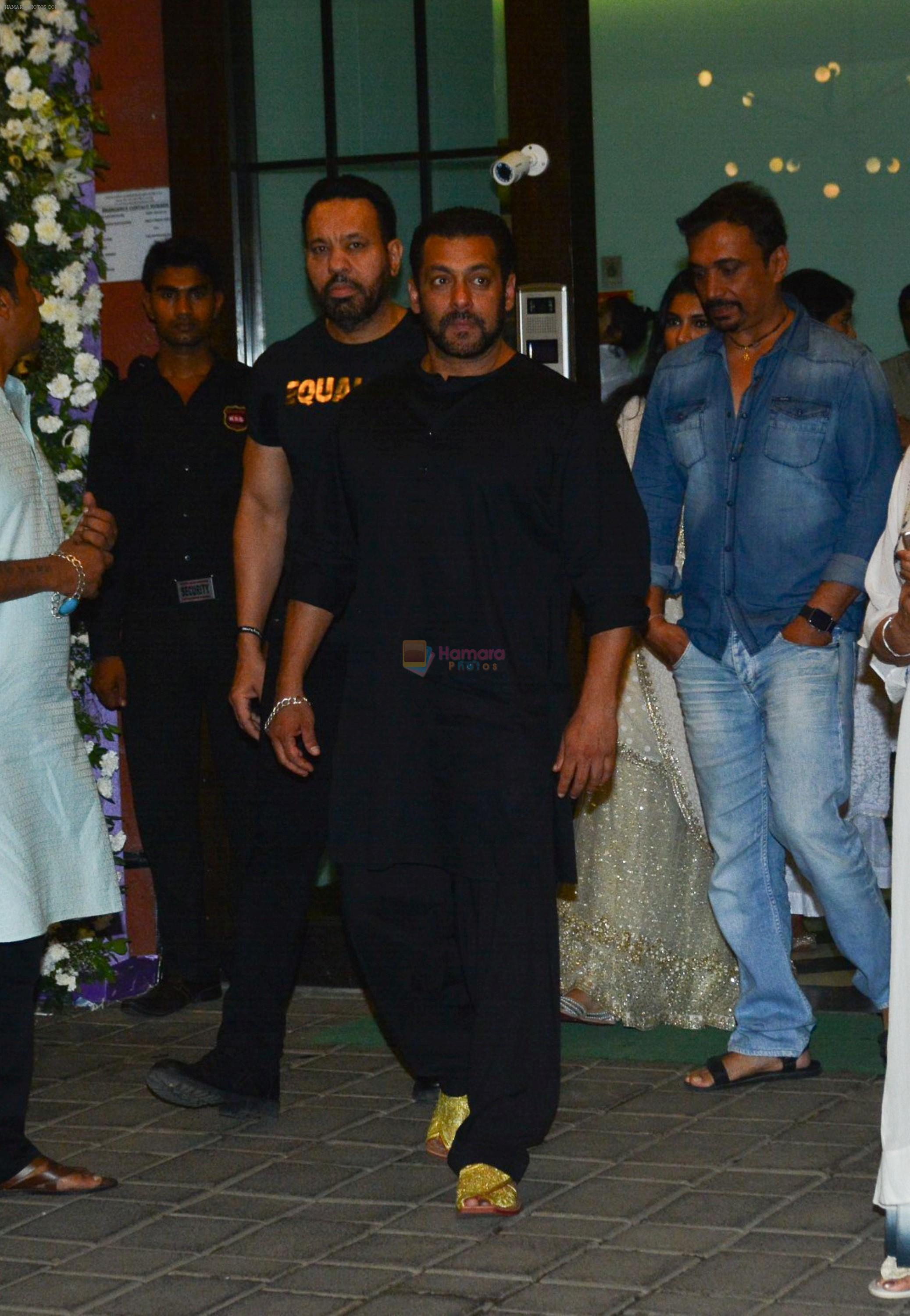 Salman Khan at Ganpati celebrations in Arpita Khan's home in khar on 13th Sept 2018