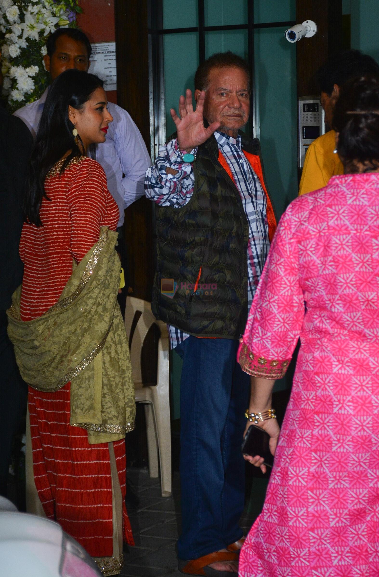 Salim Khan at Arpita Khan's Ganpati Immersion at bandra on 14th Sept 2018