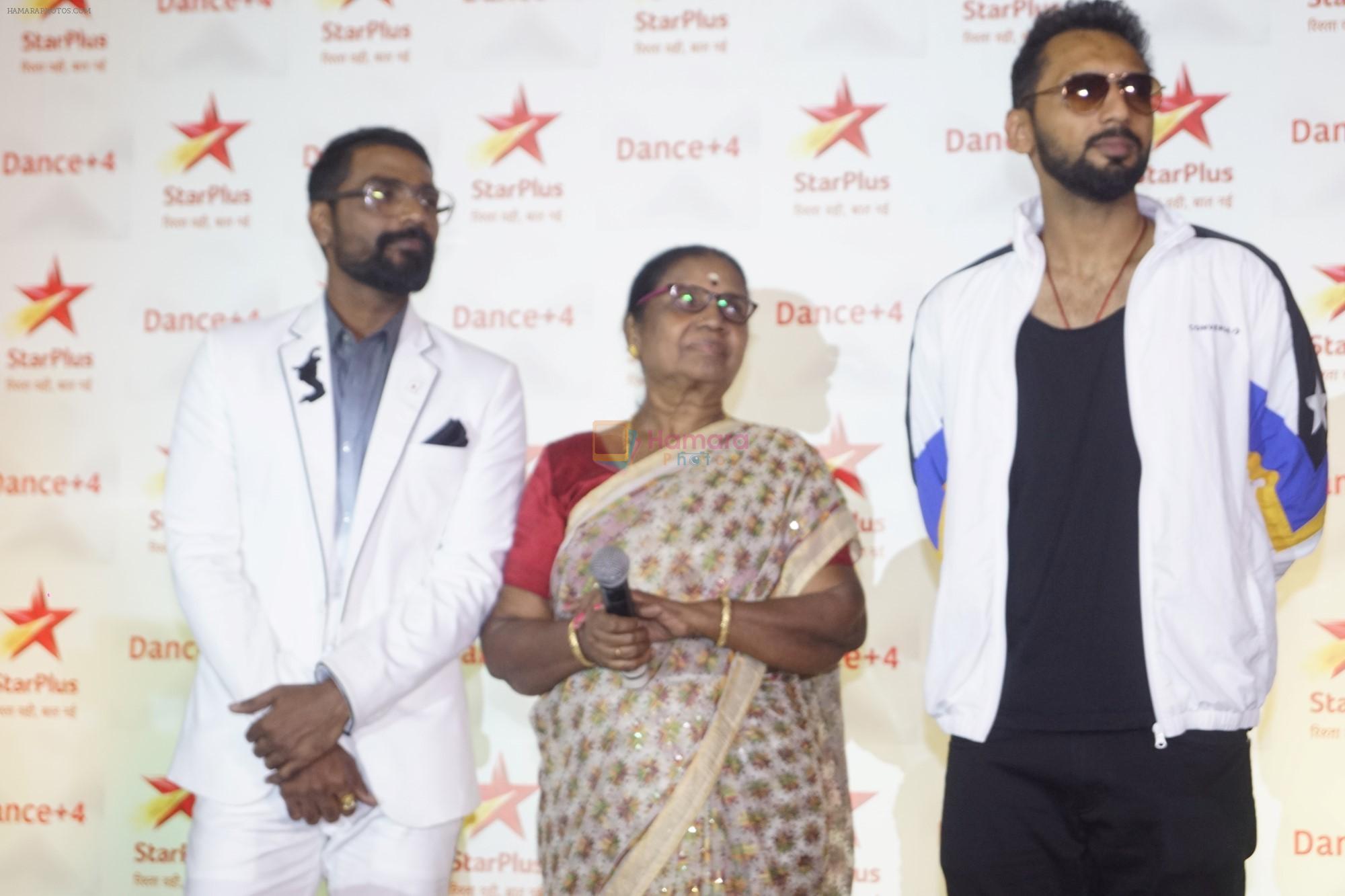 Remo D Souza with Mother and Punit Pathak at the Media Interaction for Dance Plus Season 4 on 18th Sept 2018