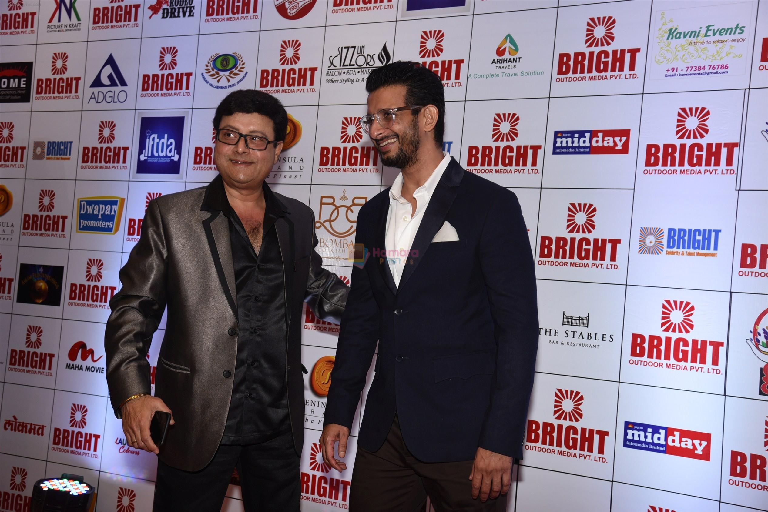 Sachin Pilgaonkar, Sharman Joshi at Bright Awards in NSCI worli on 25th Sept 2018