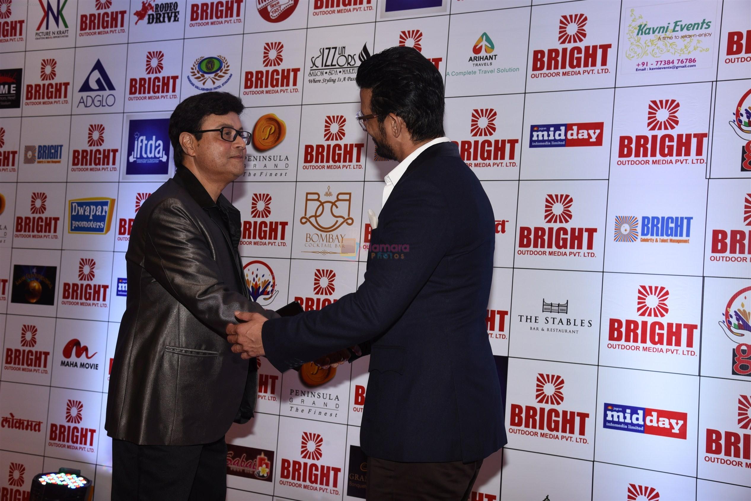 Sachin Pilgaonkar, Sharman Joshi at Bright Awards in NSCI worli on 25th Sept 2018