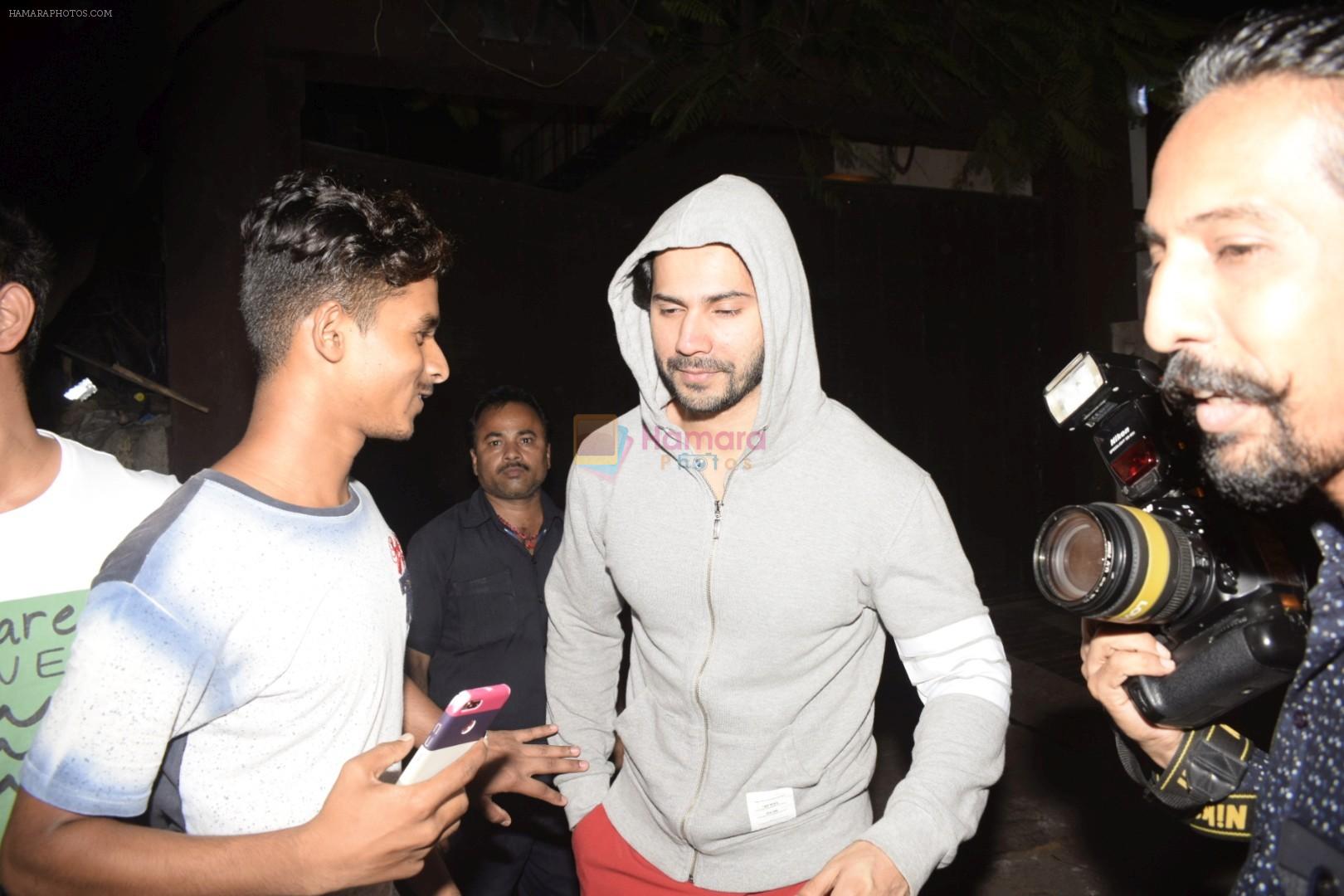 Varun Dhawan spotted at gym in juhu on 2nd Oct 2018
