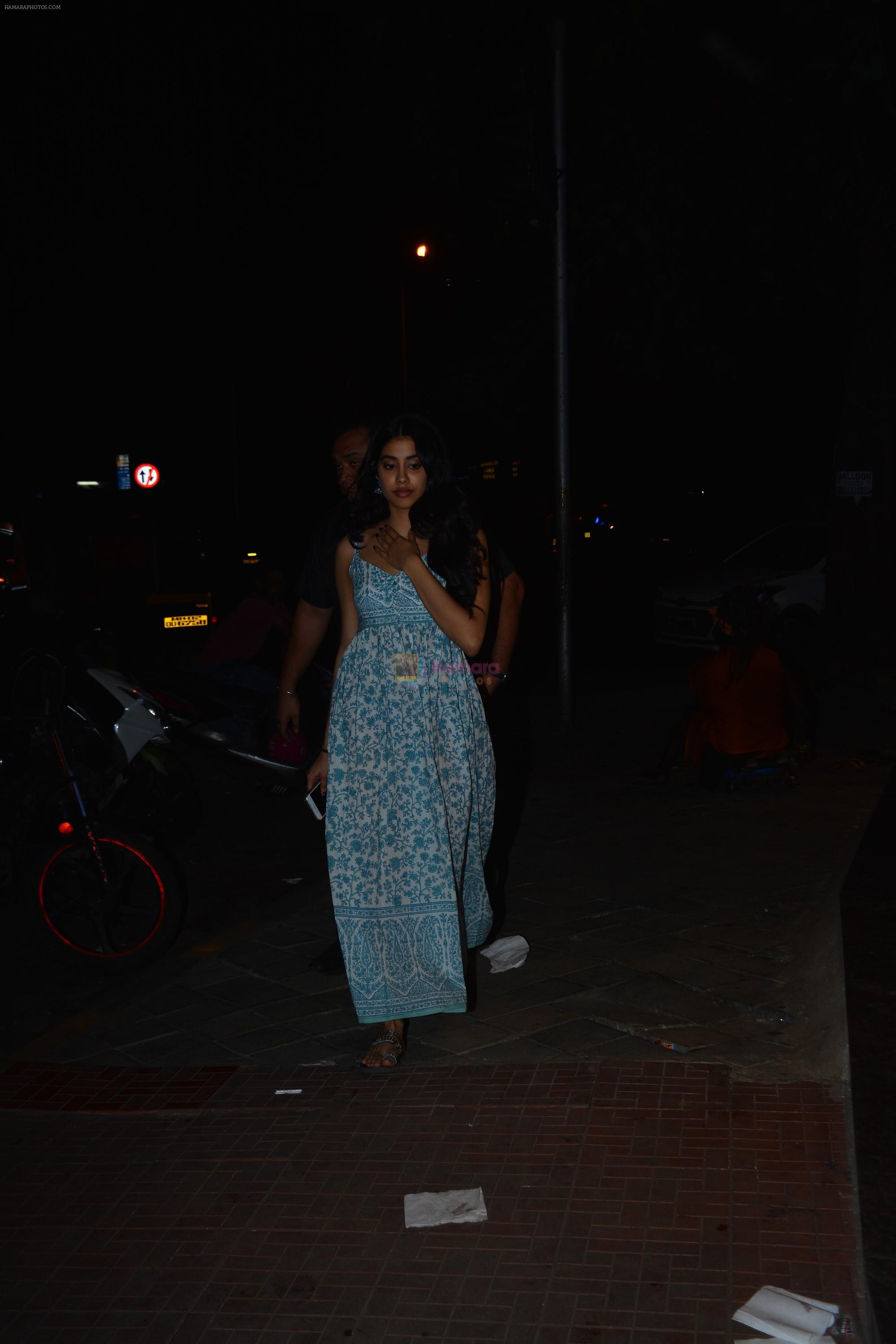 Janhvi Kapoor spotted at Bastian bandra on 5th Oct 2018