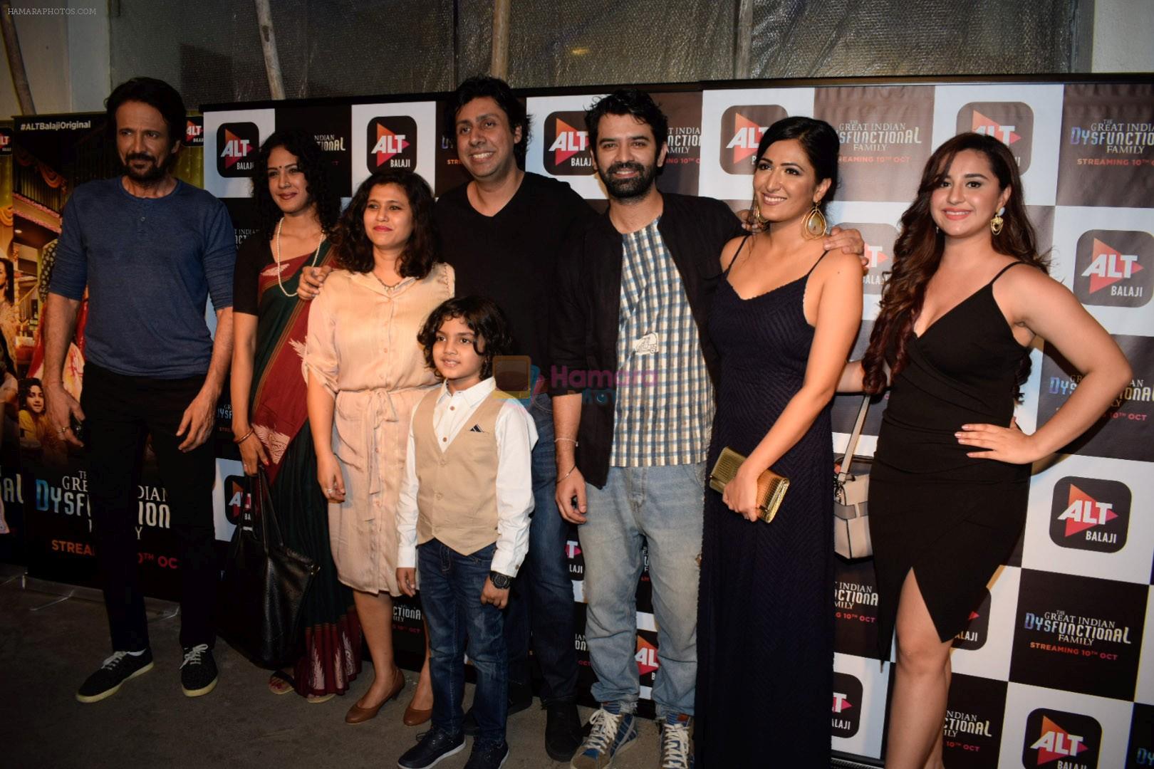 Eisha Chopra, Barun Sobti at the Screening of Alt Balaji's new web series The Dysfunctional Family in Sunny Super Sound juhu on 10th Oct 2018