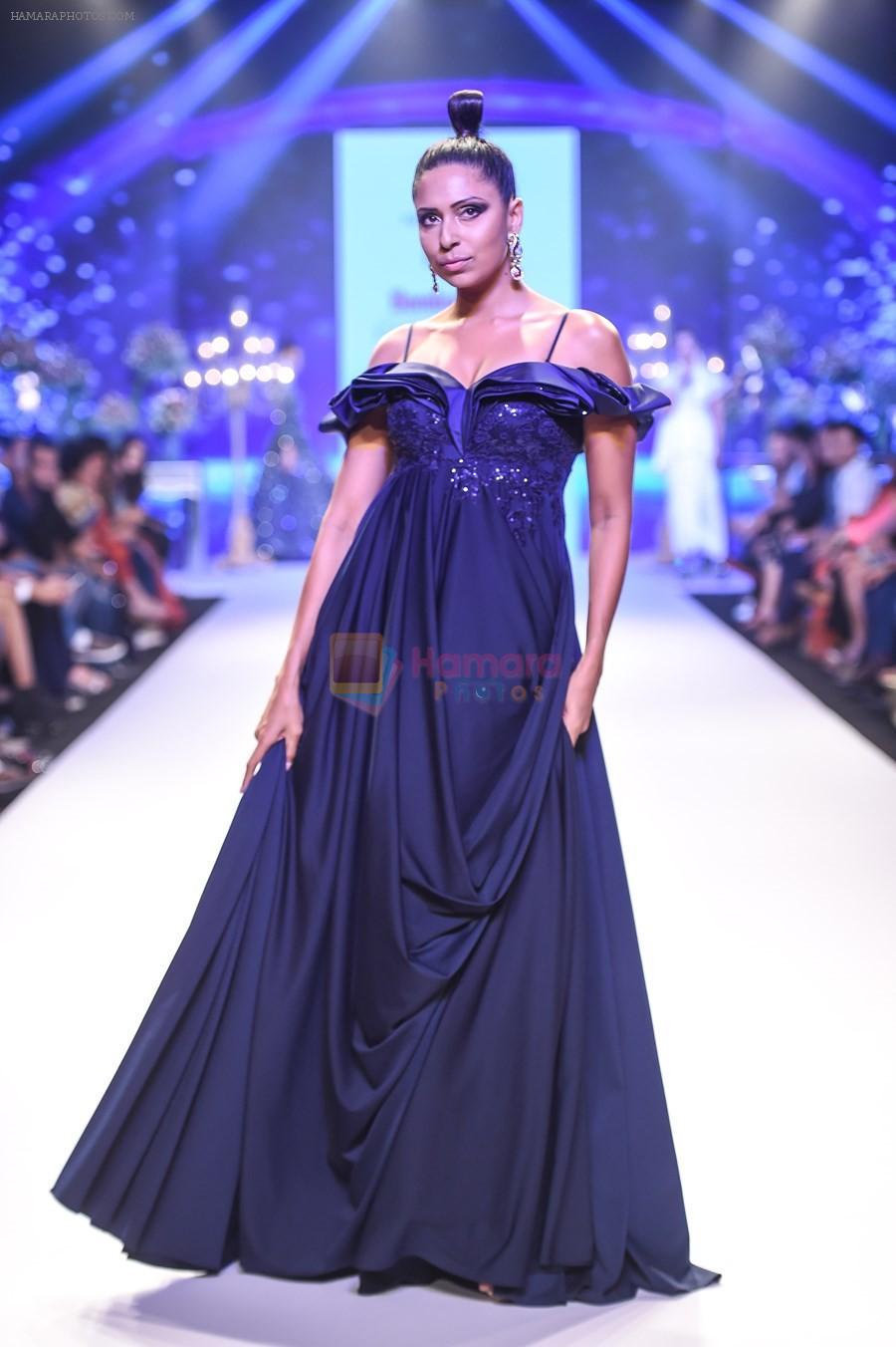 Model walk the ramp at BTFW Finale by Neeta Lulla on 15th Oct 2018