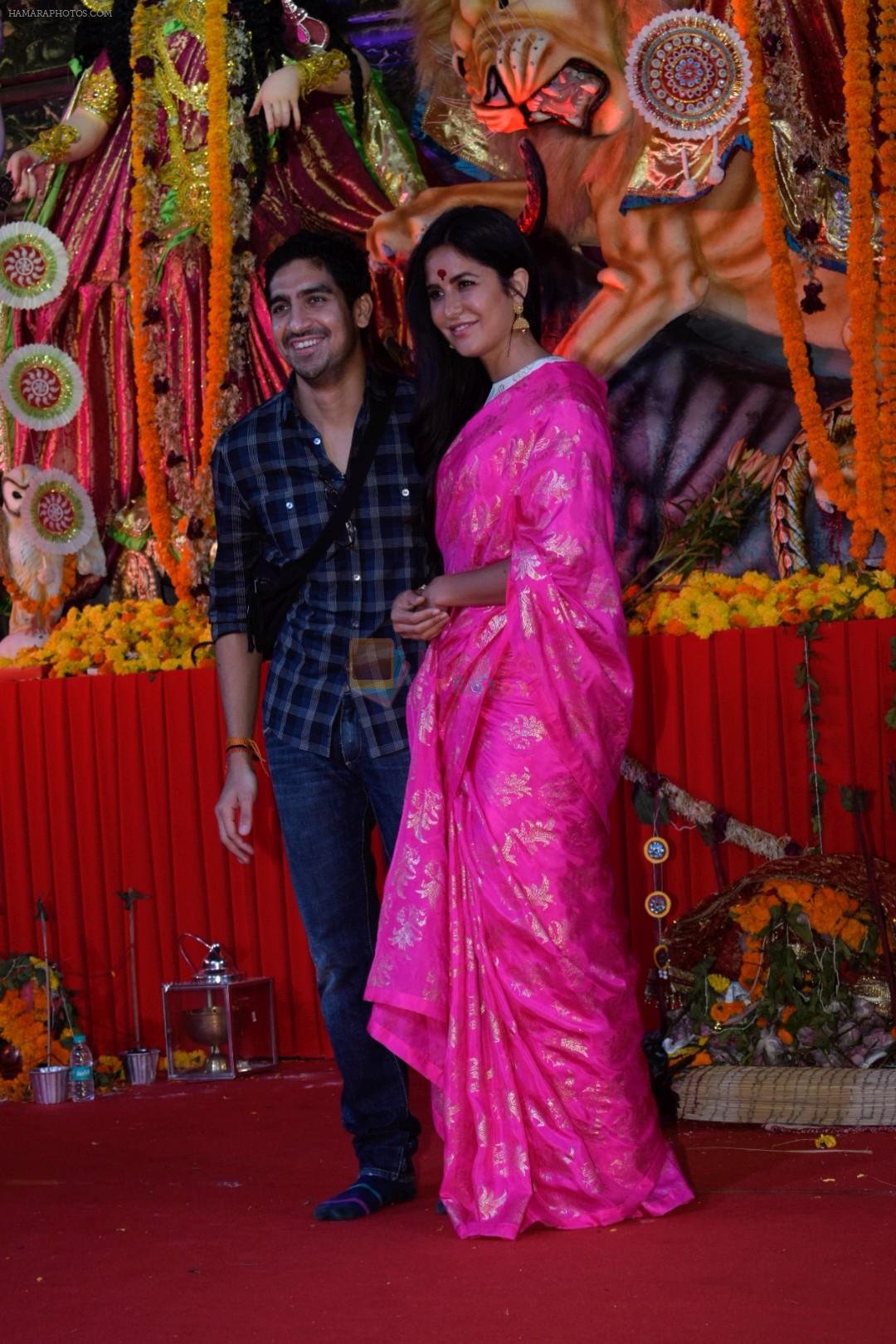 Katrina Kaif at North Bombay Sarbhojanik Durga Puja in vile parle on 18th Oct 2018