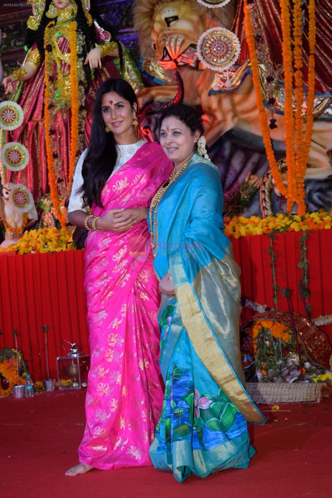 Katrina Kaif at North Bombay Sarbhojanik Durga Puja in vile parle on 18th Oct 2018