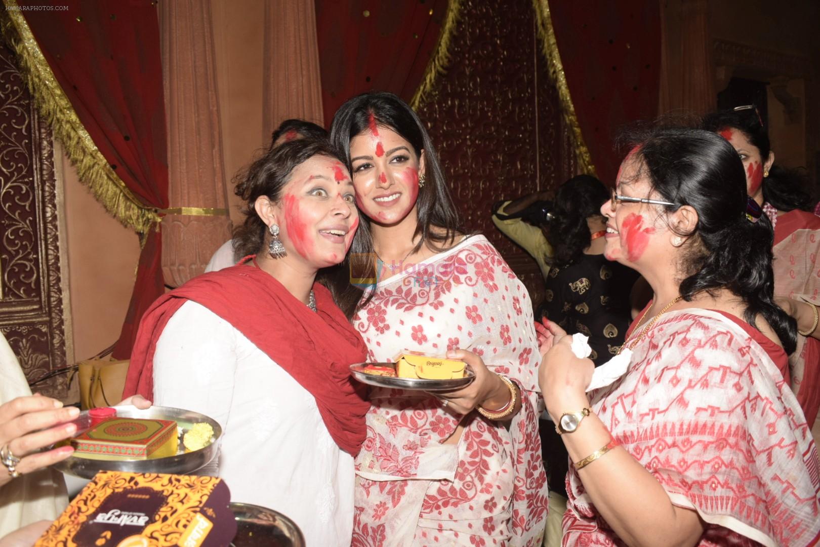 Ishita Dutta, Sharbani Mukherjee at Sindur Khela at North Bombay ...
