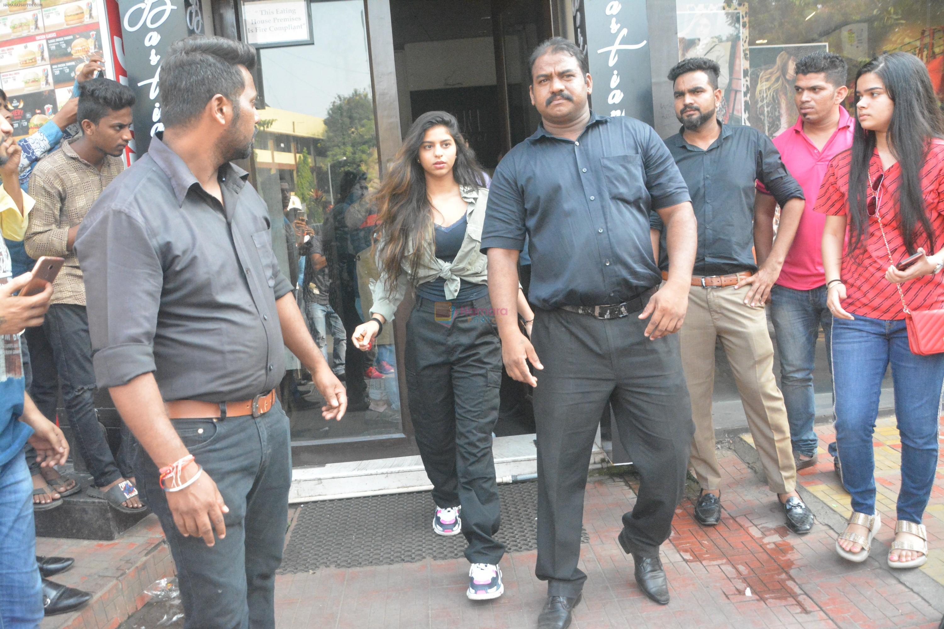 Suhana Khan Spotted At Bastian Bandra on 20th Oct 2018