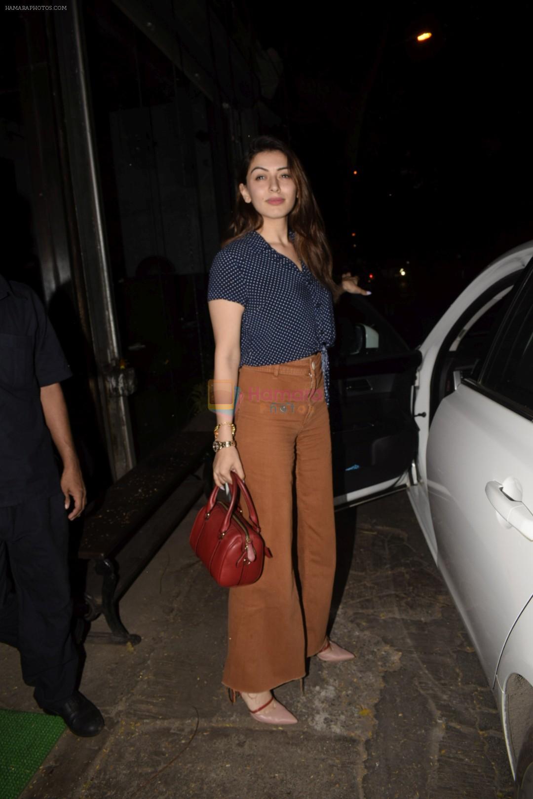 Hansika Motwane Spotted At Silver Beach Cafe In Juhu on 23rd Oct 2018