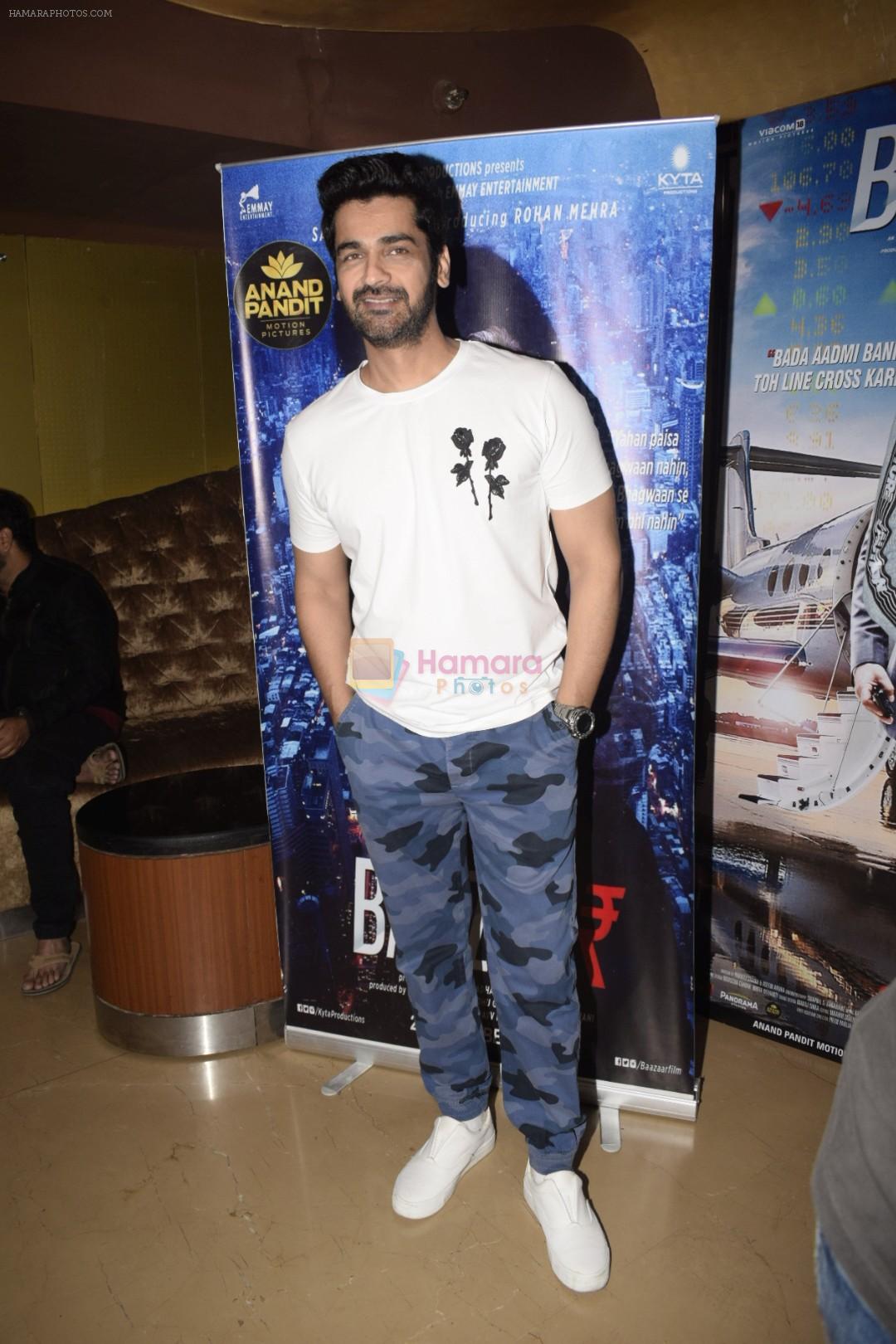 Arjan Bajwa at the Screening of Baazaar hosted by Anand Pandit at pvr juhu on 25th Oct 2018