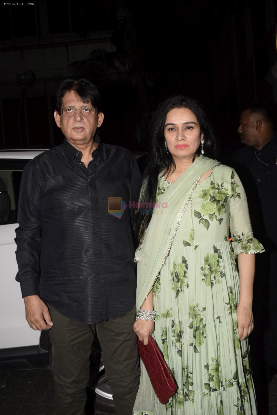 Padmini Kolhapure spotted at Anil Kapoor's house for Karvachauth celebration in Juhu on 27th Oct 2018