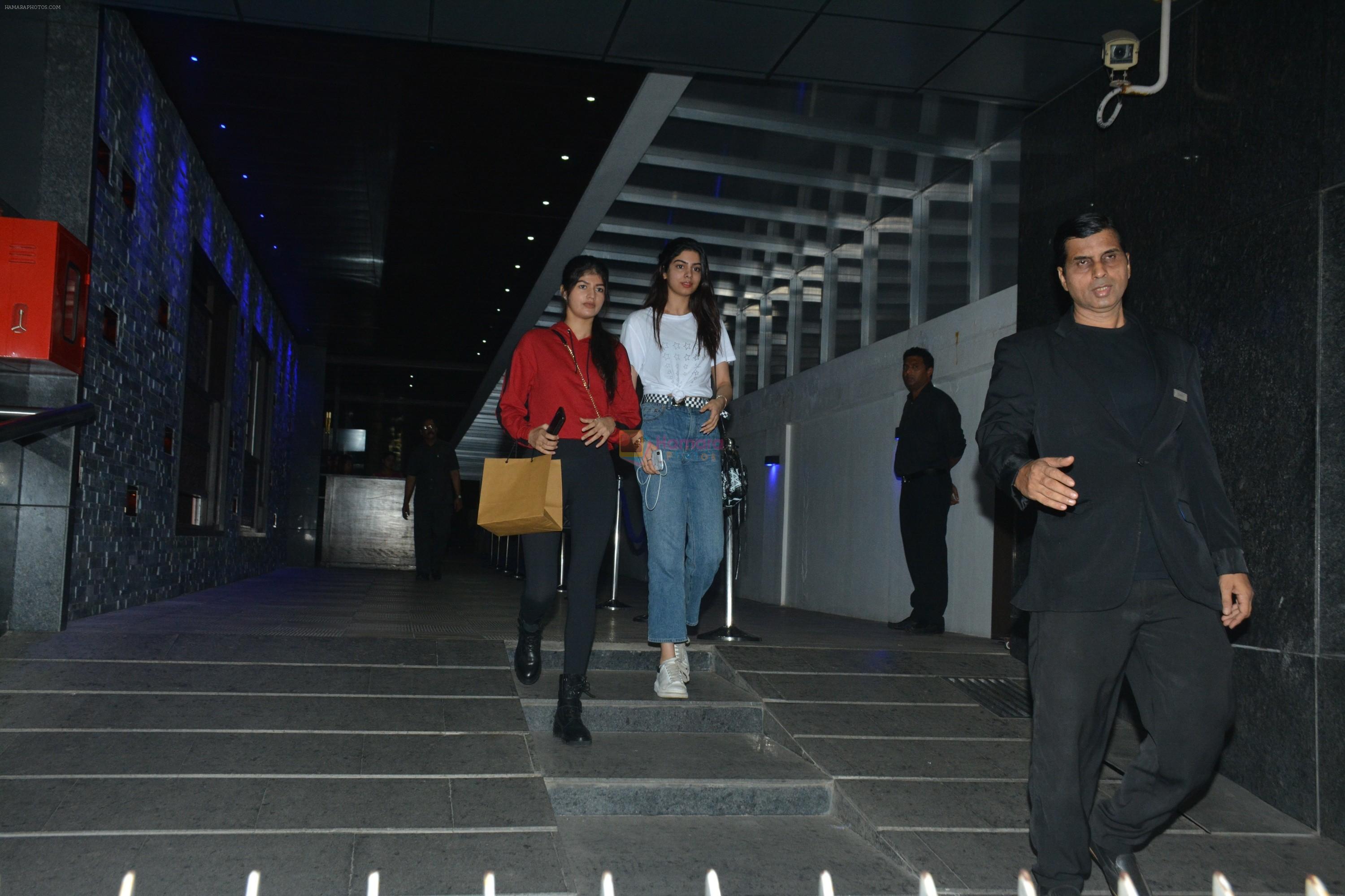 Khushi Kapoor, Anjali dhawan spotted at hakkasan in bandra on 15th Nov 2018