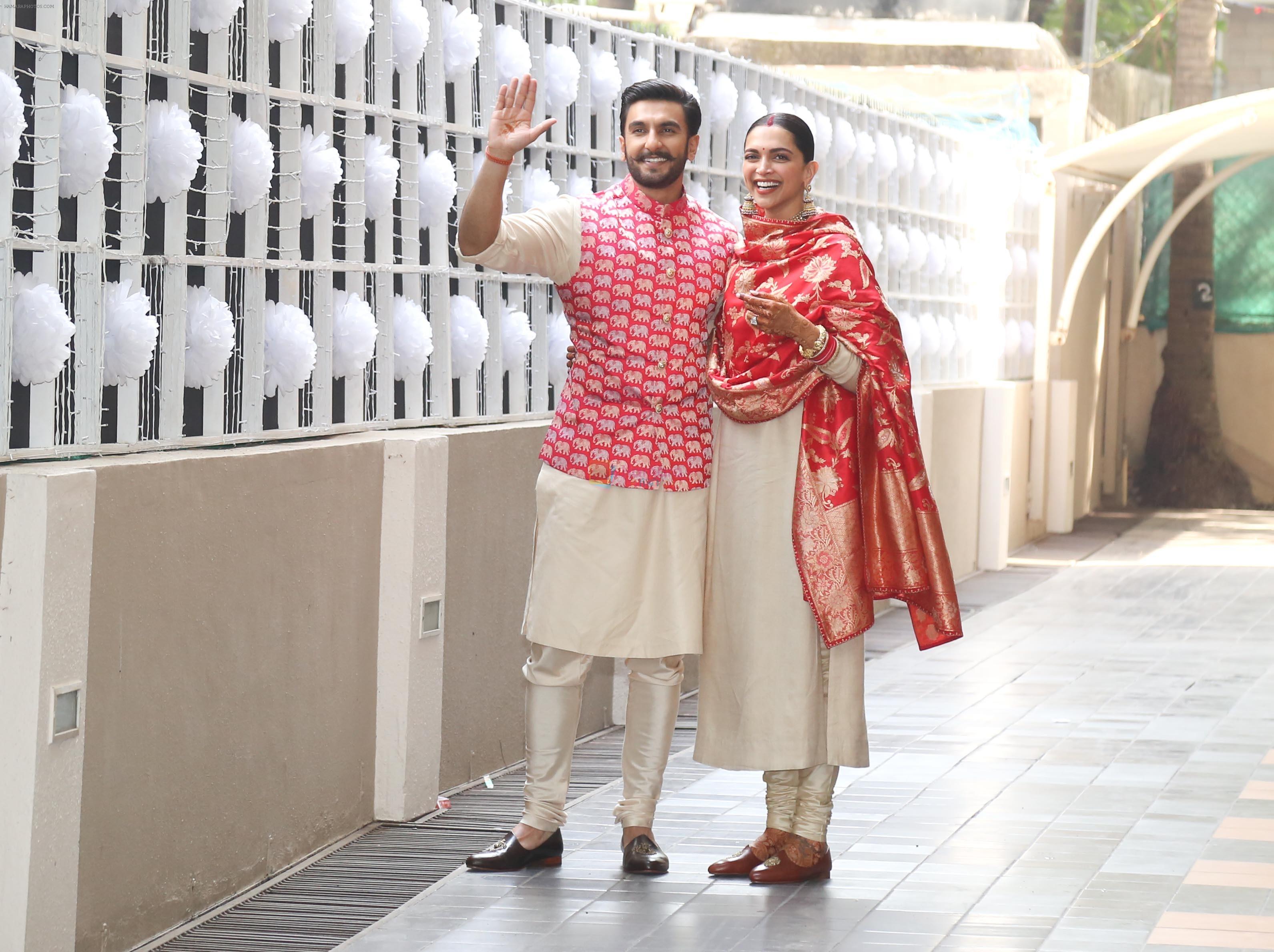 Deepika Padukone and Ranveer Singh at Ranveer's Home in Khar on 18th Nov 2018