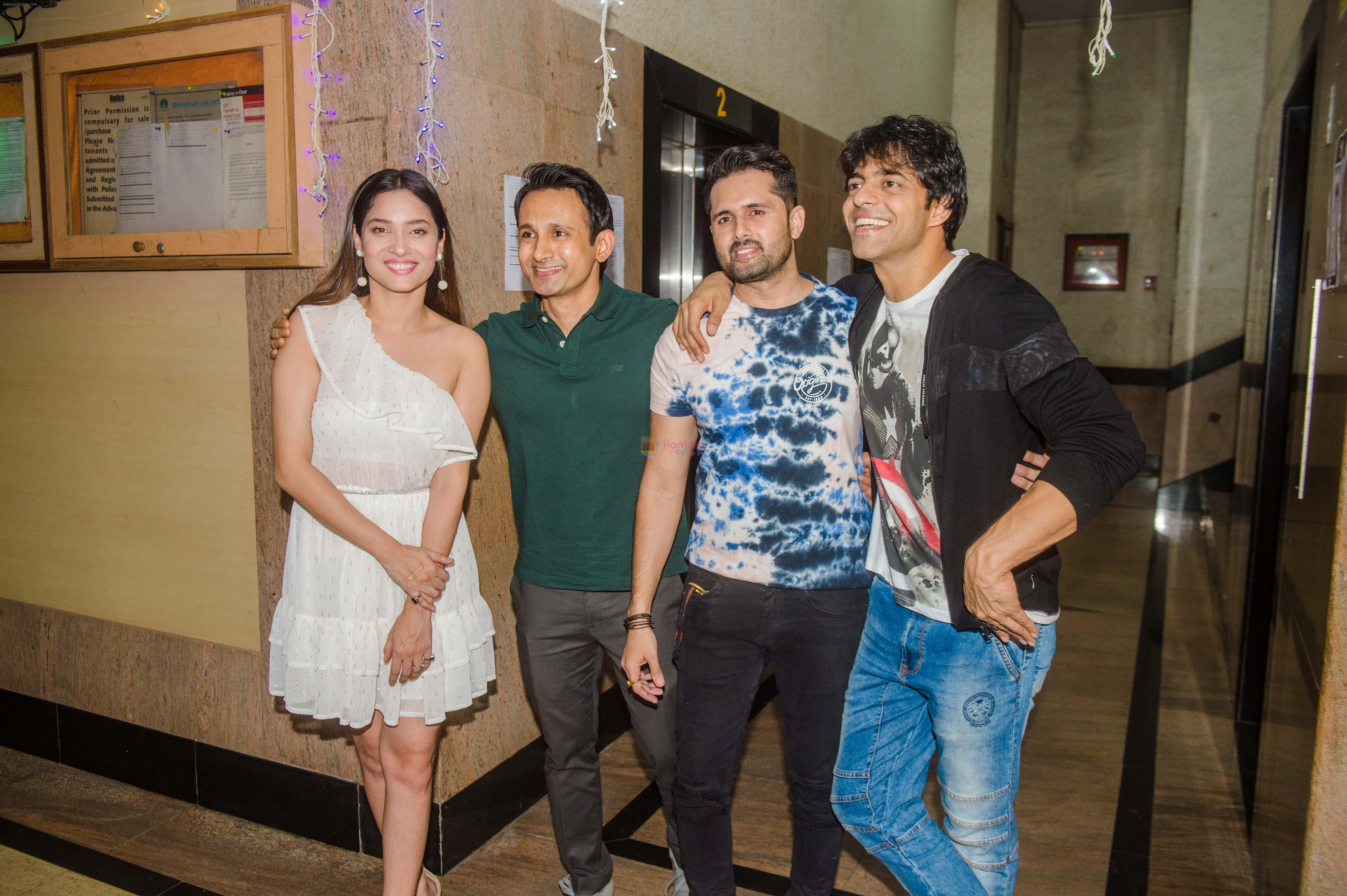 Ankita Lokhande's Reunion Bash For Her Friends on 17th Nov 2018