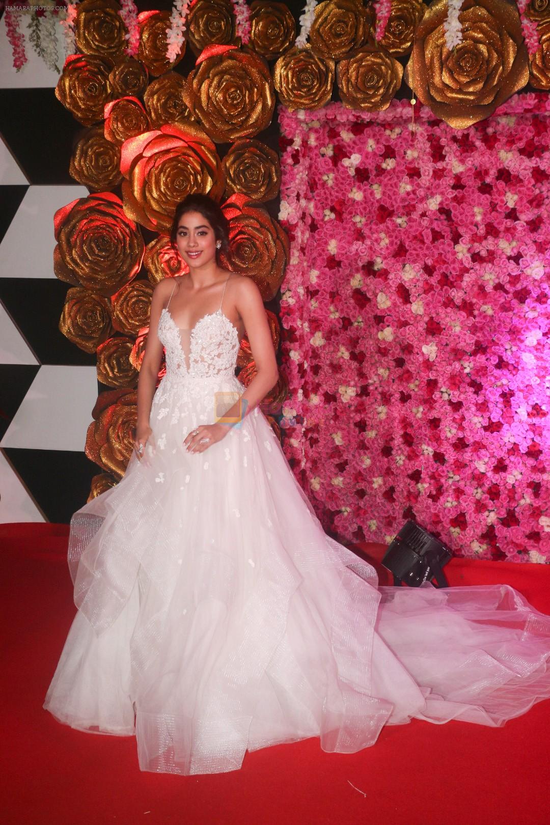 Janhvi Kapoor at the Red Carpet of Lux Golden Rose Awards 2018 on 18th Nov 2018